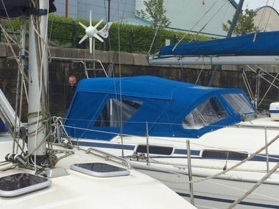 The spray hood on Bavaria 32 process