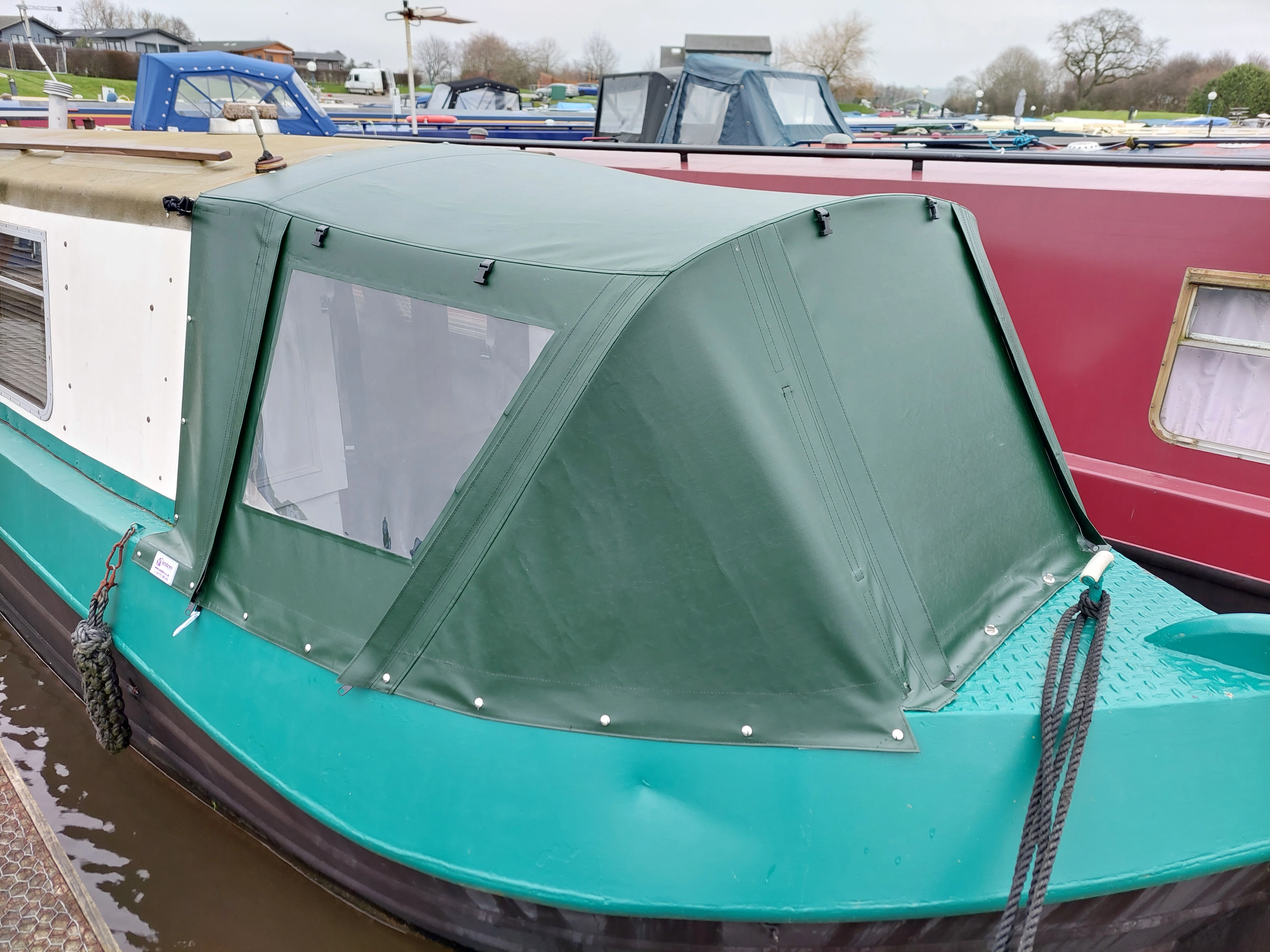 Folding Cratch Hood