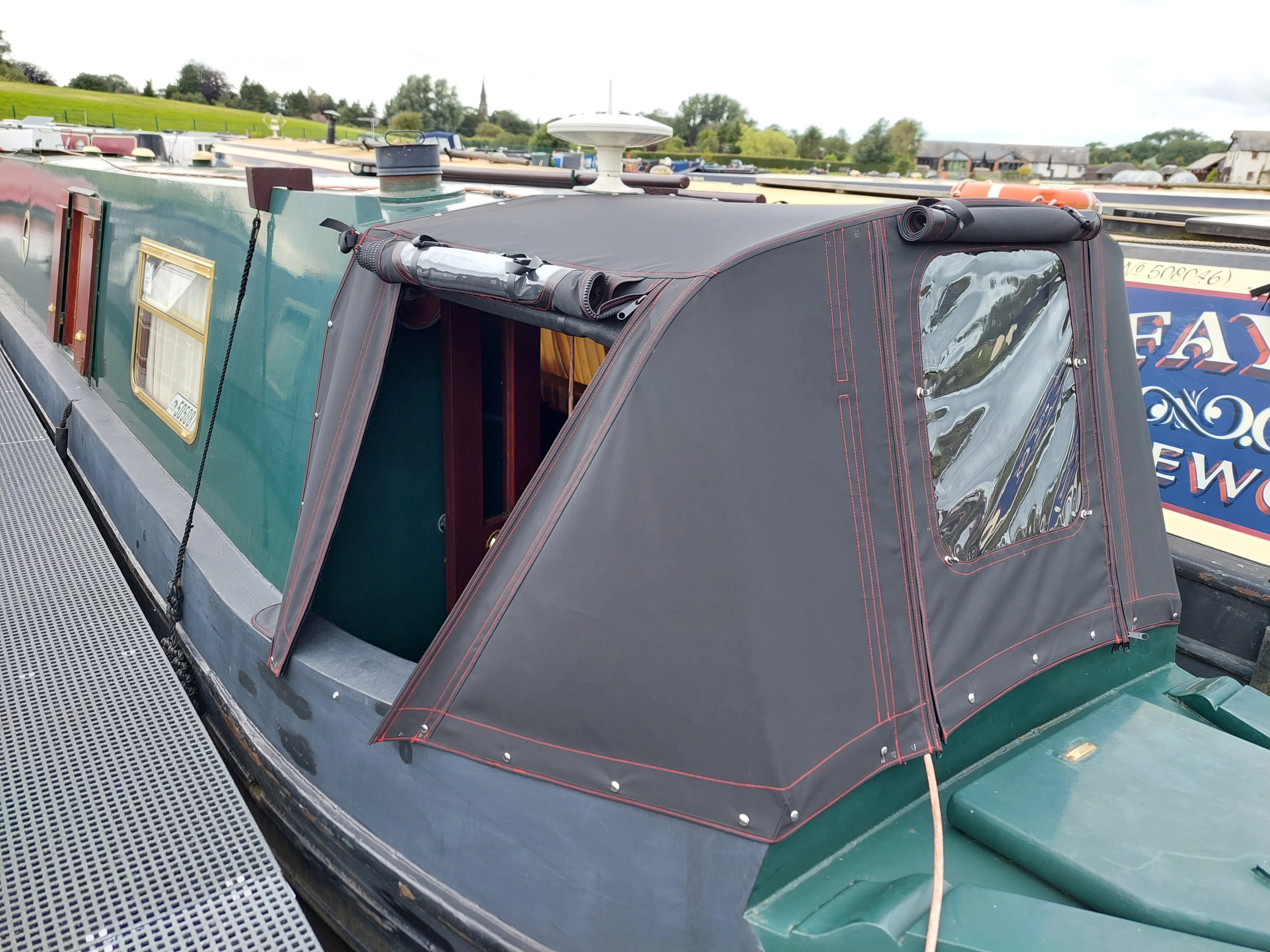 Folding Cratch Hood