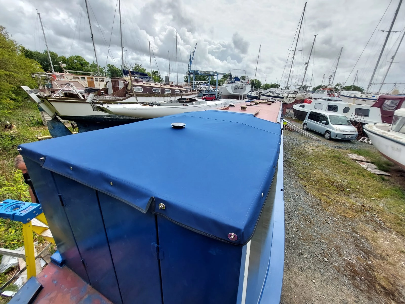 Semi Trad Tonneau