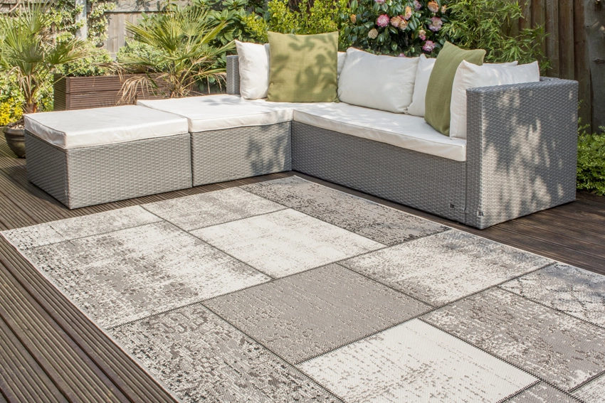 Bridge the gap between outdoor & indoor