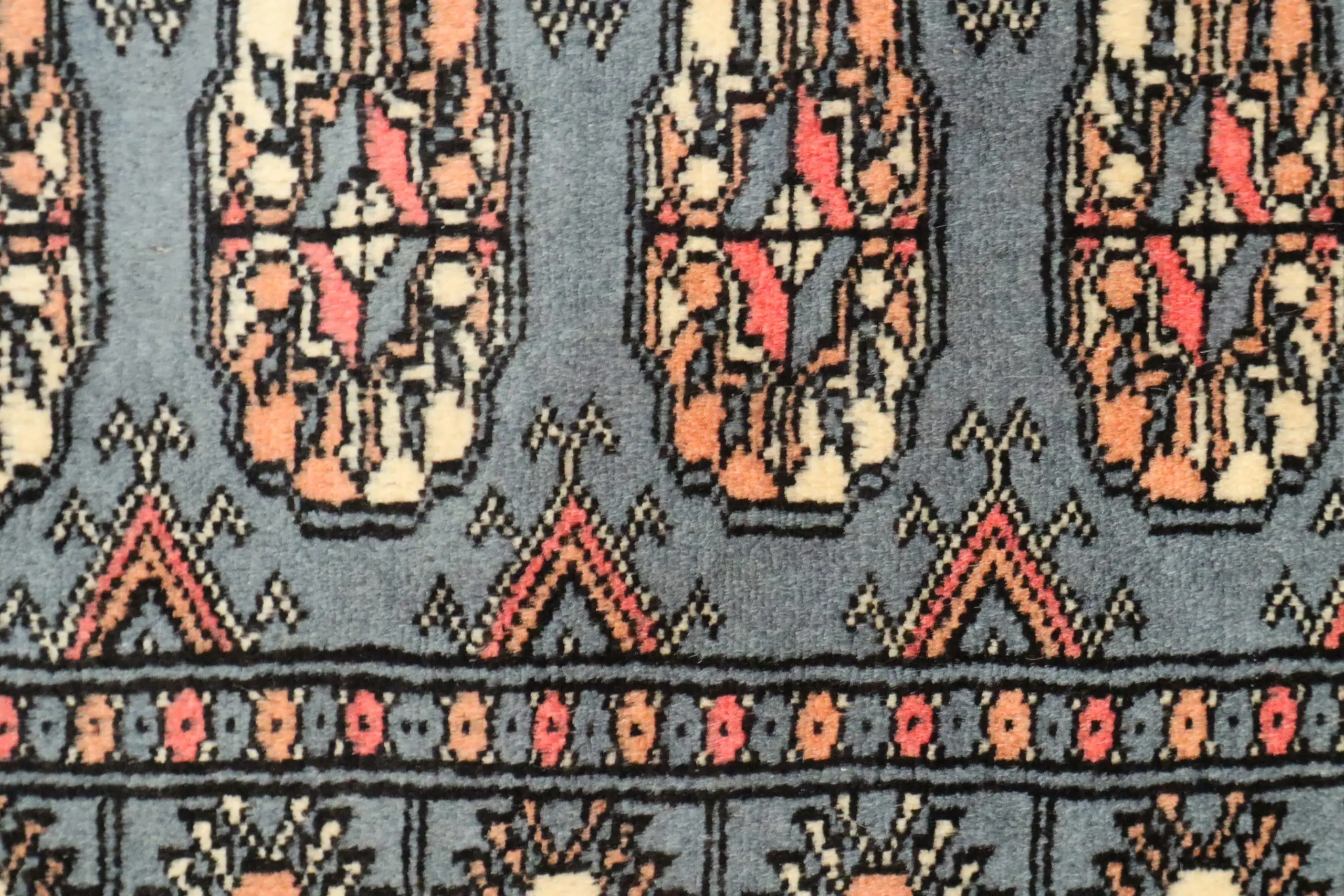 Pakistan Bokhara Rug BOK011C54 1.22 X .83