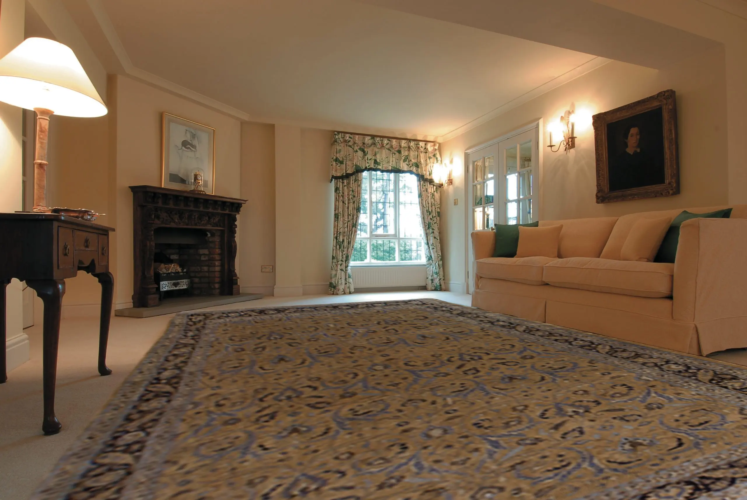 Very Fine Indo Persian Design Rug IPF035003 554x368