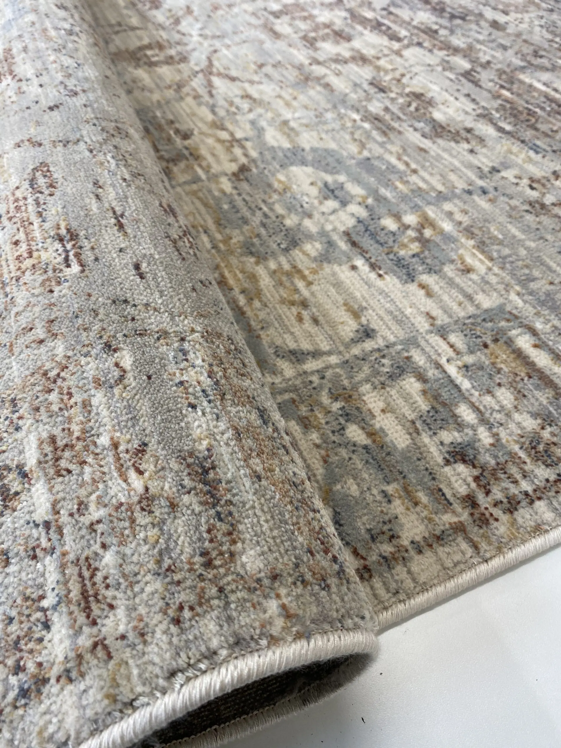 Vintage Design Rug - Cream - Machine Woven ZCA008