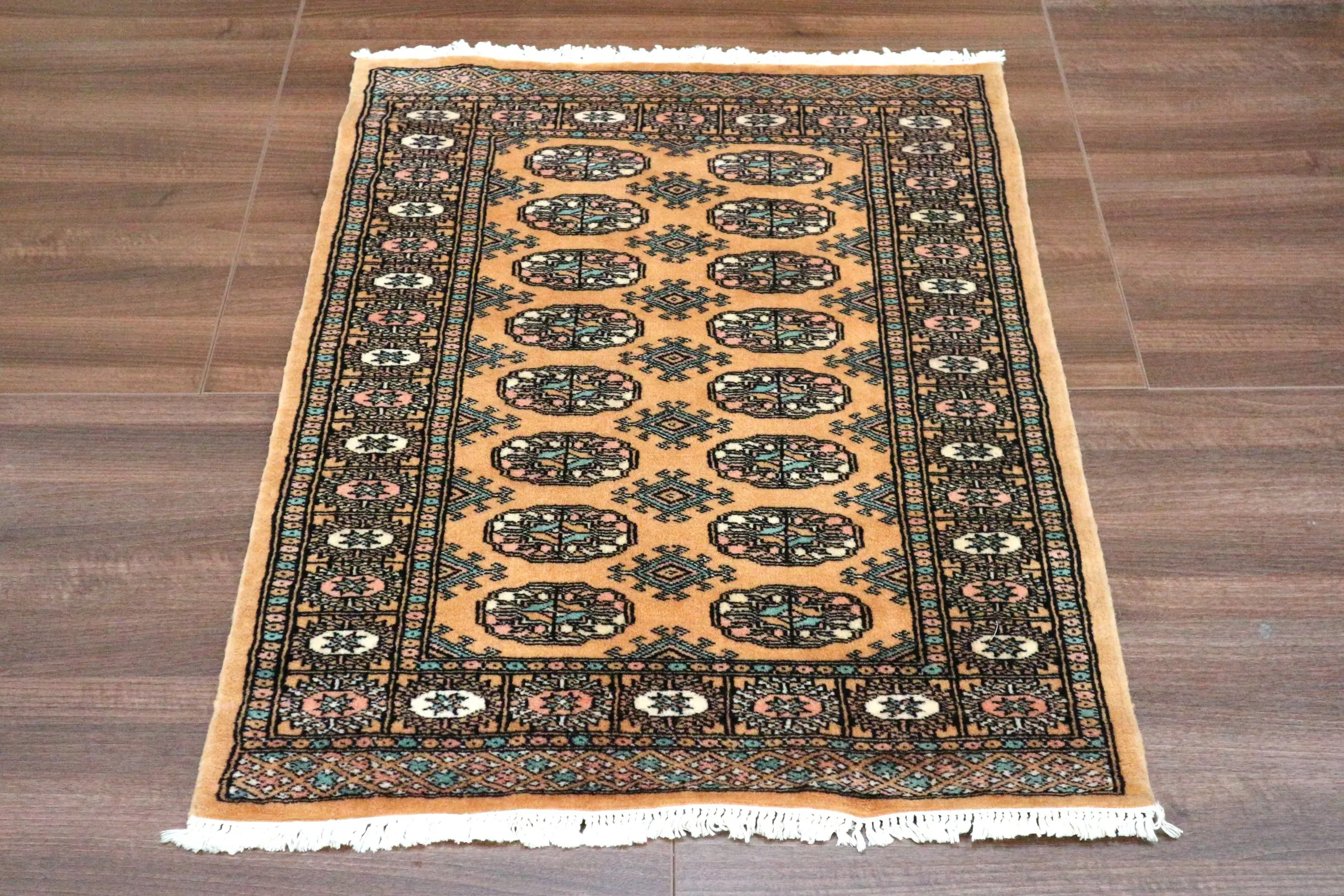 Pakistan Bokhara Rug BOK011C56 1.22 X .83