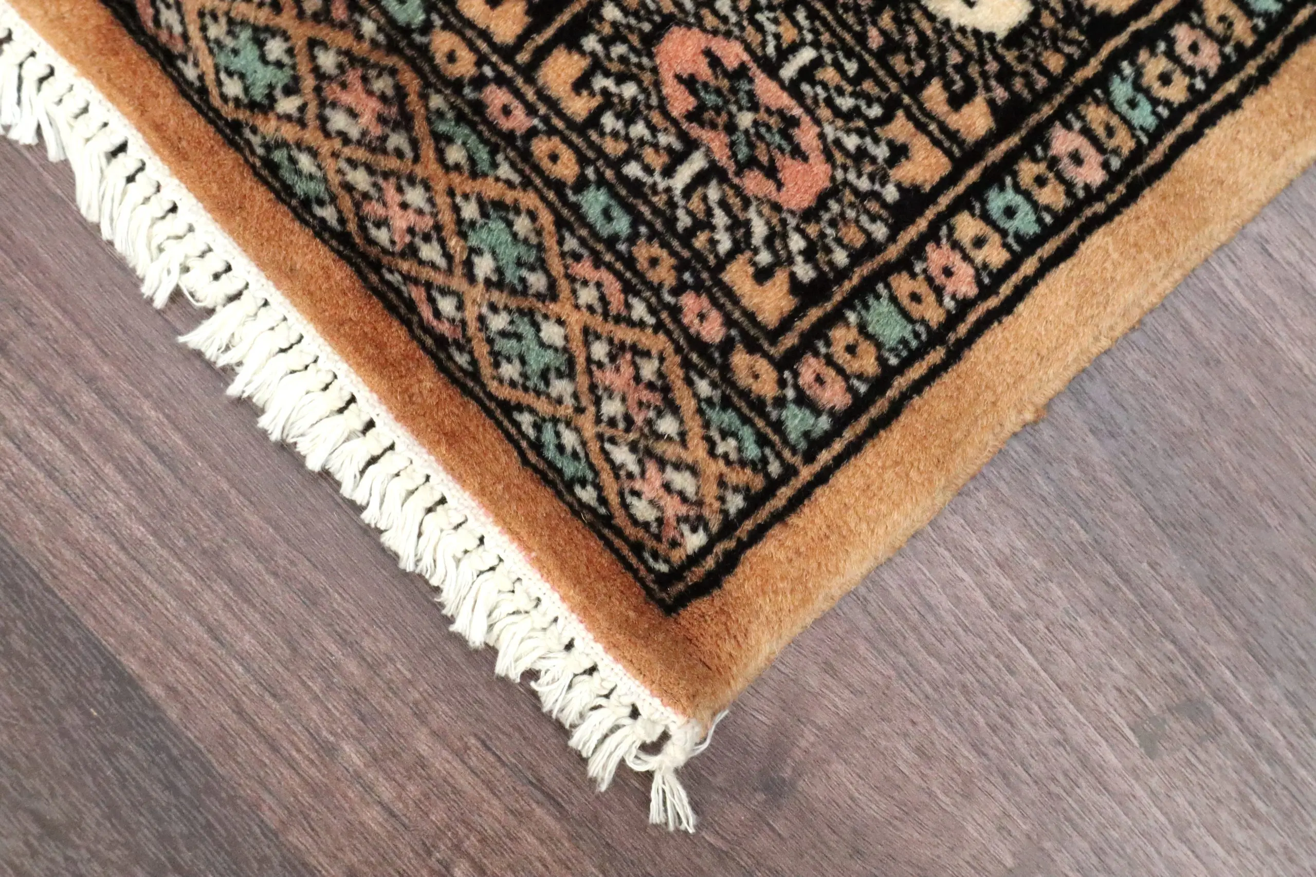 Pakistan Bokhara Rug BOK011C56 1.22 X .83