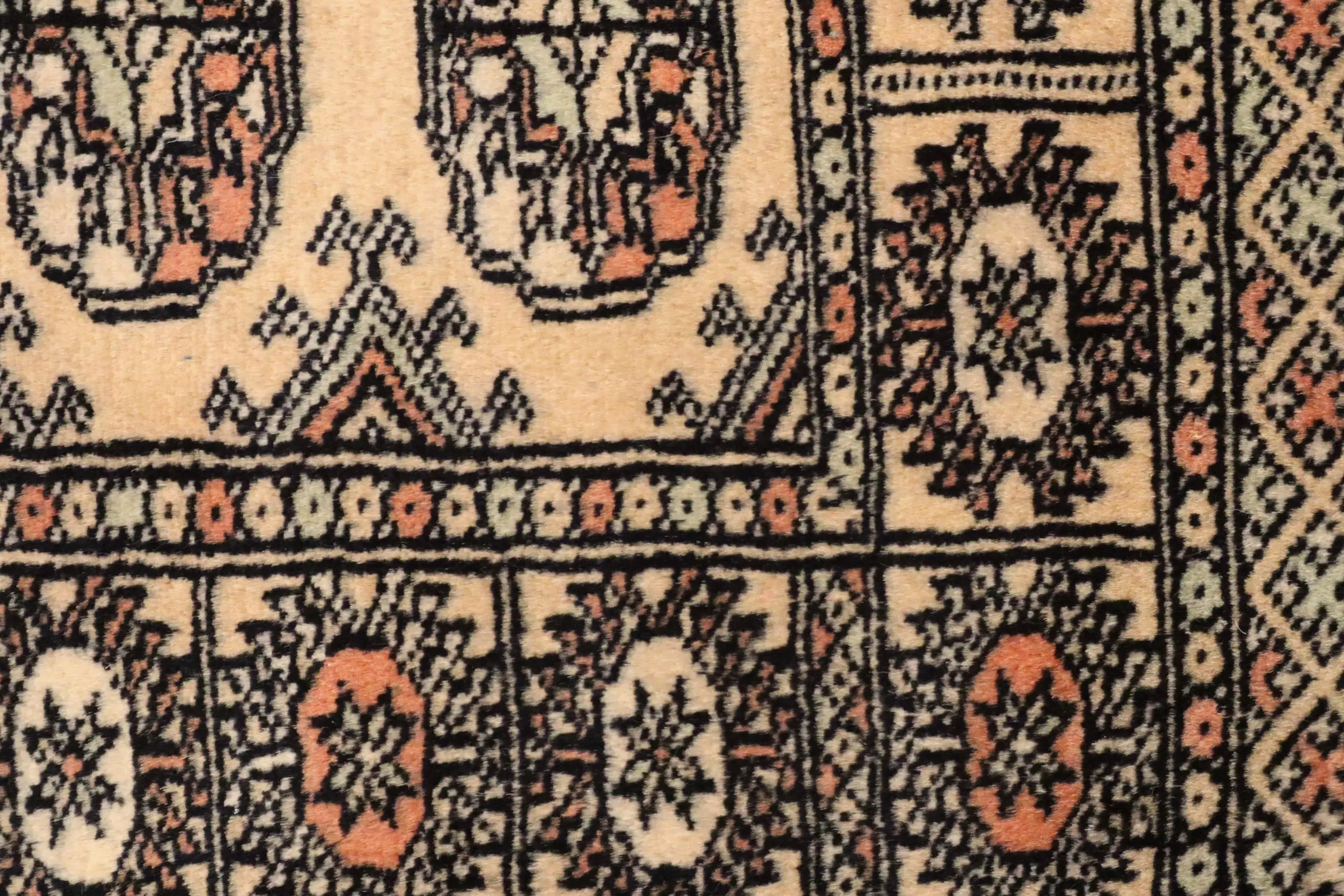 Pakistan Bokhara Rug BOK011C45 1.22 X  .83