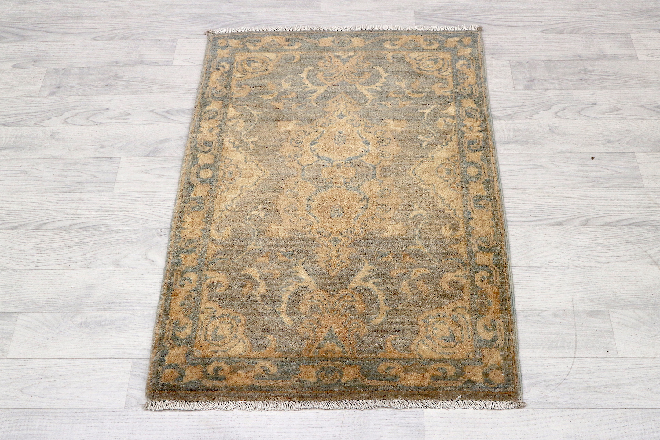 Afghan Veg Dyed Rug AVE006CHE 100 X 61