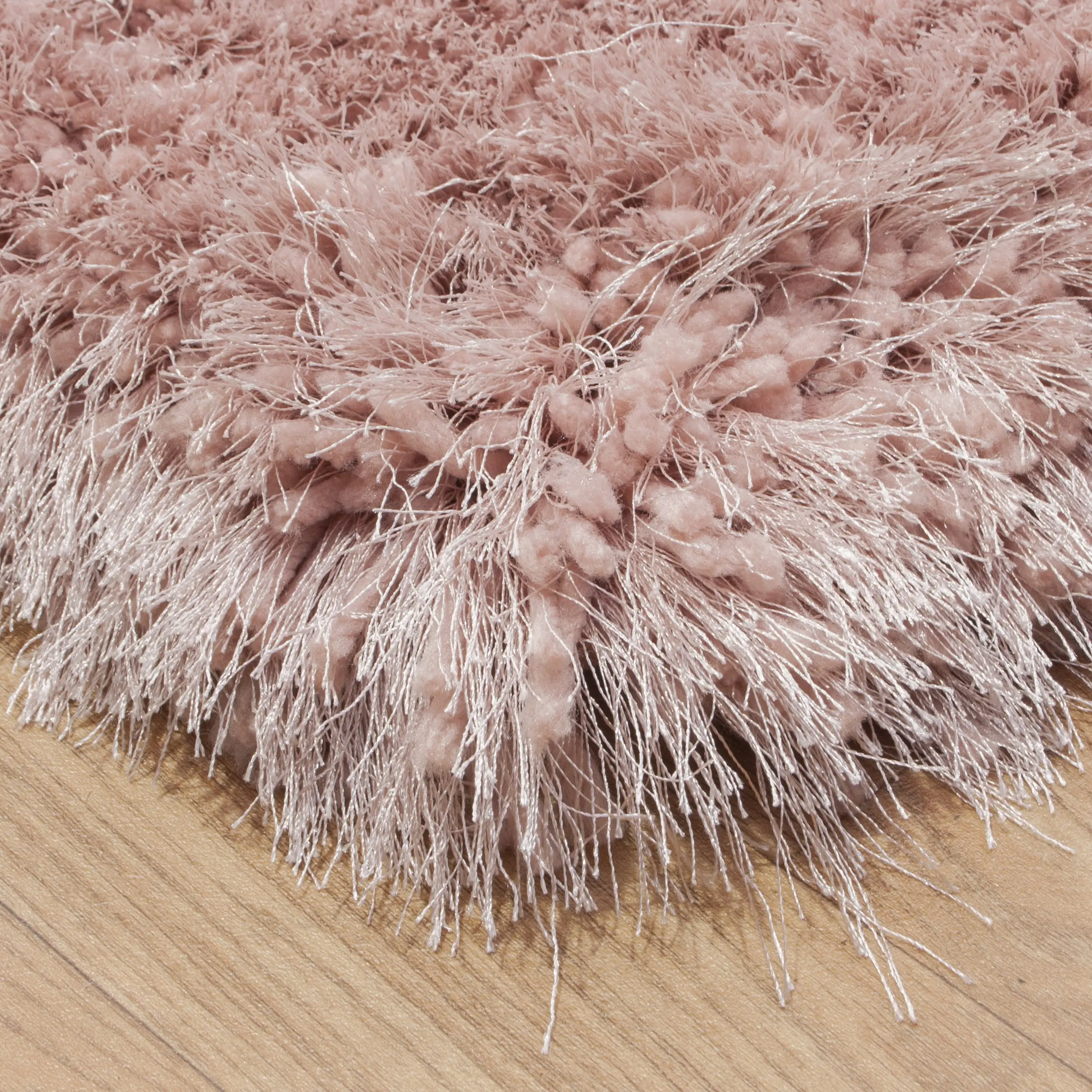 Shaggy Rug - Pink - Luxuriously soft Shaggy rug  CLS715