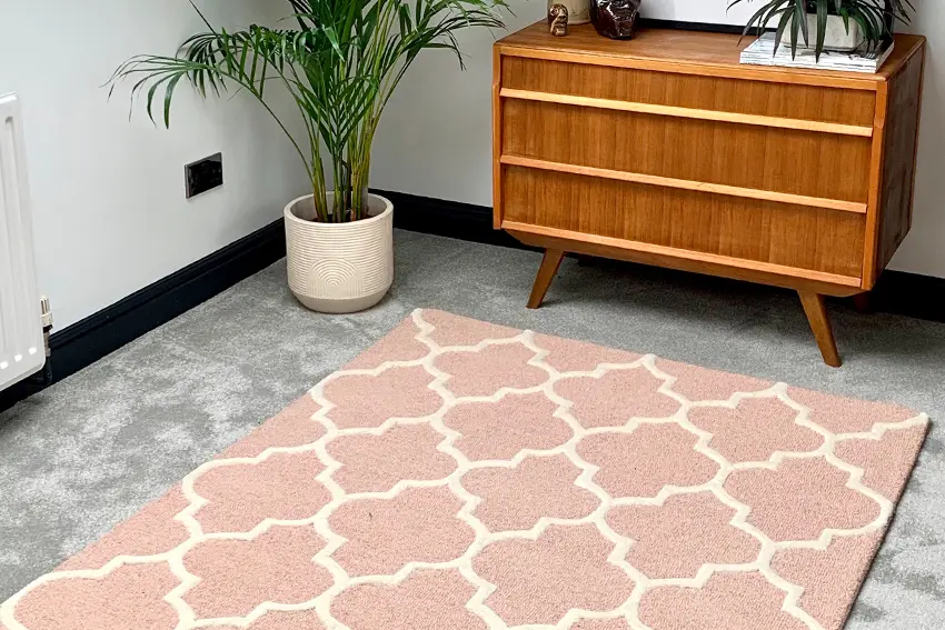 Lattice Design Rug - Pink - Indian Rug with Lattice Design