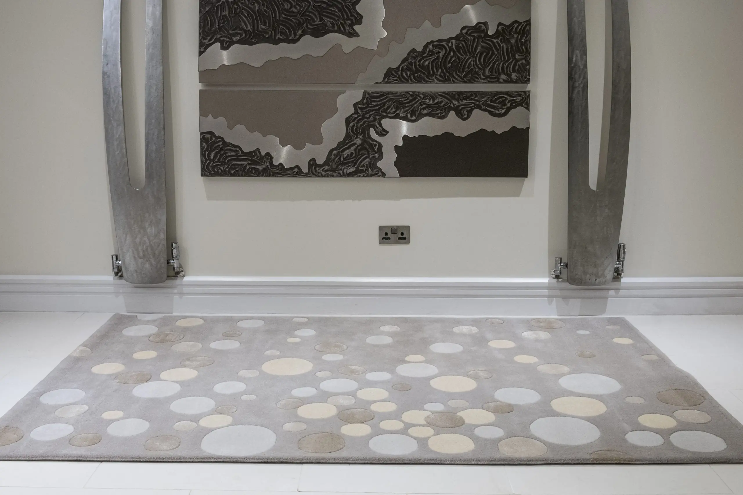 Modern Design Rug - Neutral Tonal Colours - Indian Rug with Contemporary Design