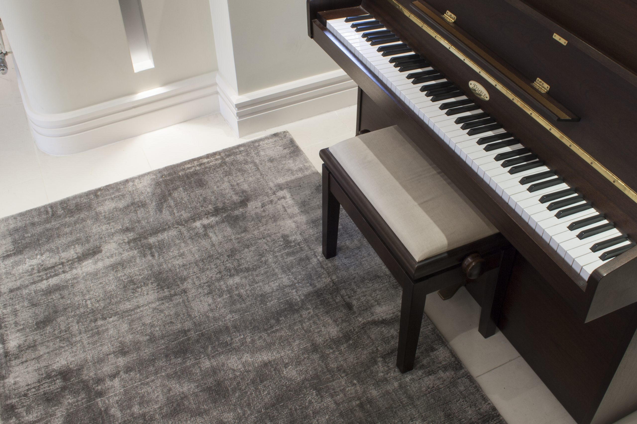 Lippa Tip Sheared rug - Grey - Plain sheen effect handmade rug HHV008