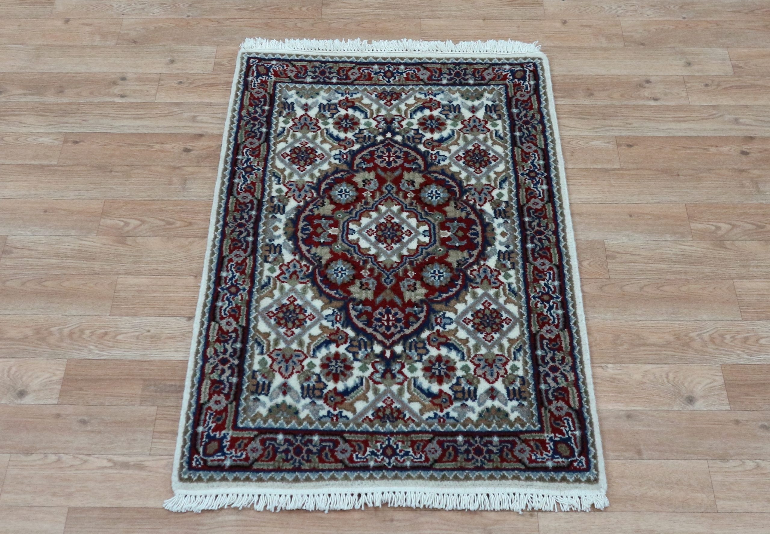 Indo Persian Rug IPE006081 91 x 61