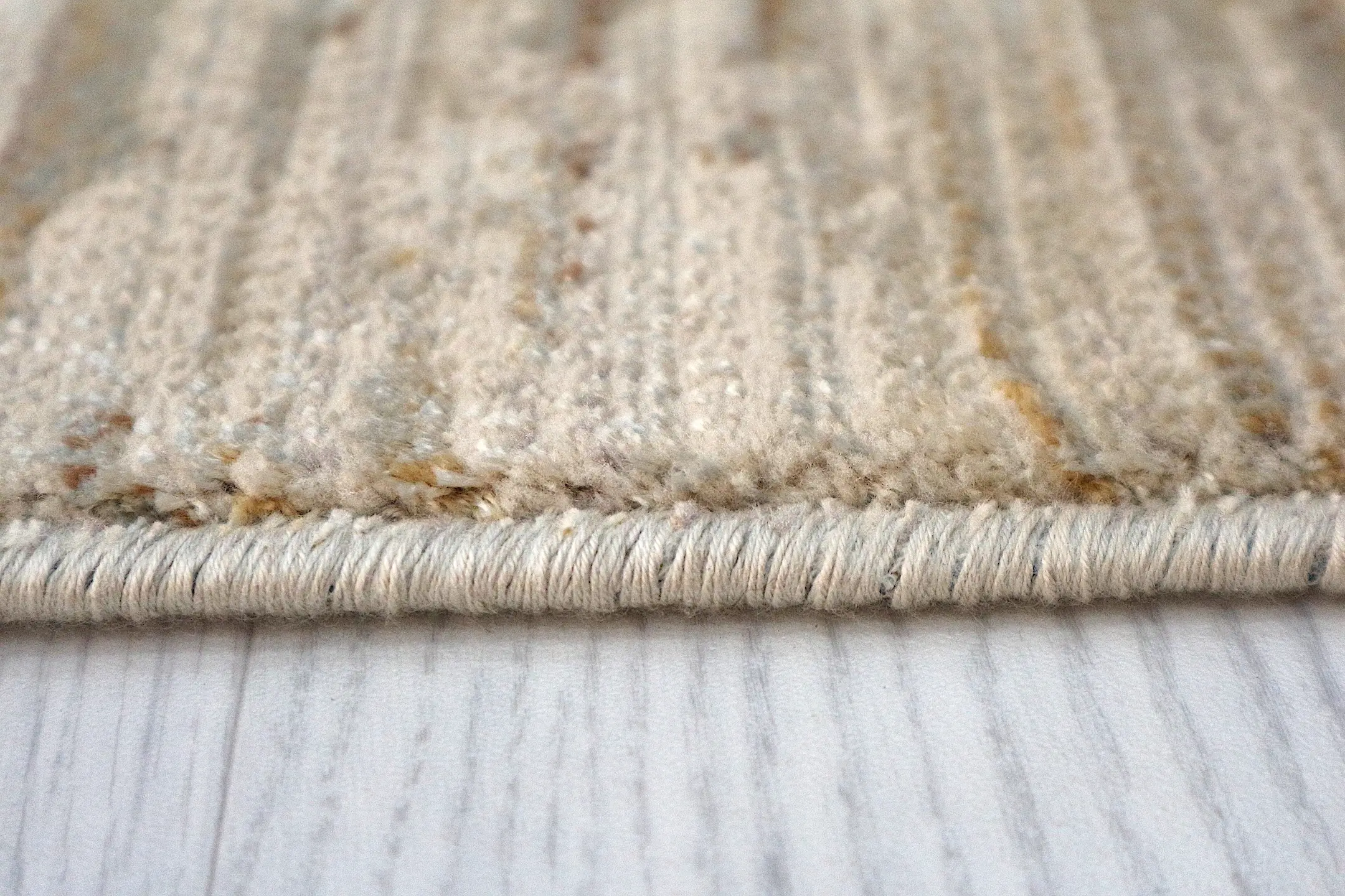 Vintage Design Rug - Cream - Machine Woven ZCA002