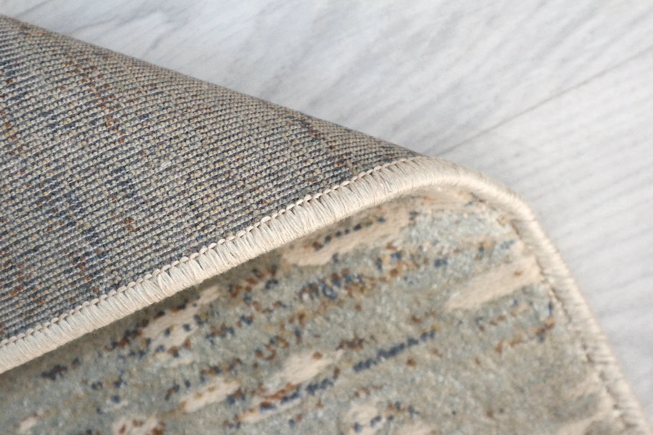 Vintage Design Rug - Cream - Machine Woven ZCA002