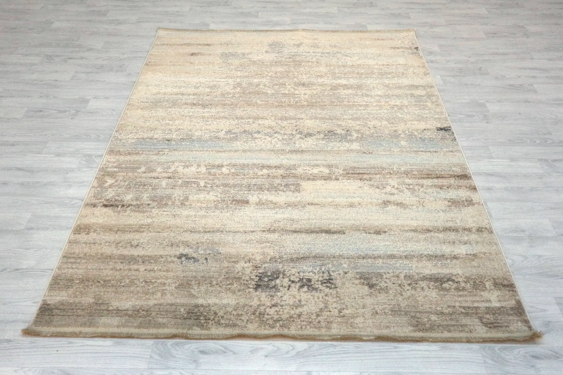Vintage Design Rug - Cream - Machine Woven ZCA001