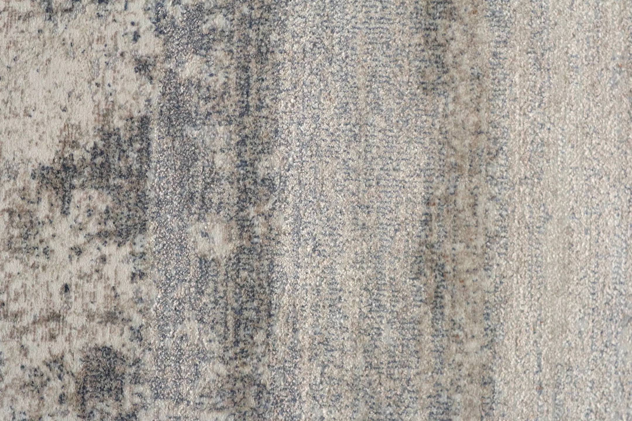 Vintage Design Rug - Cream - Machine Woven ZCA001