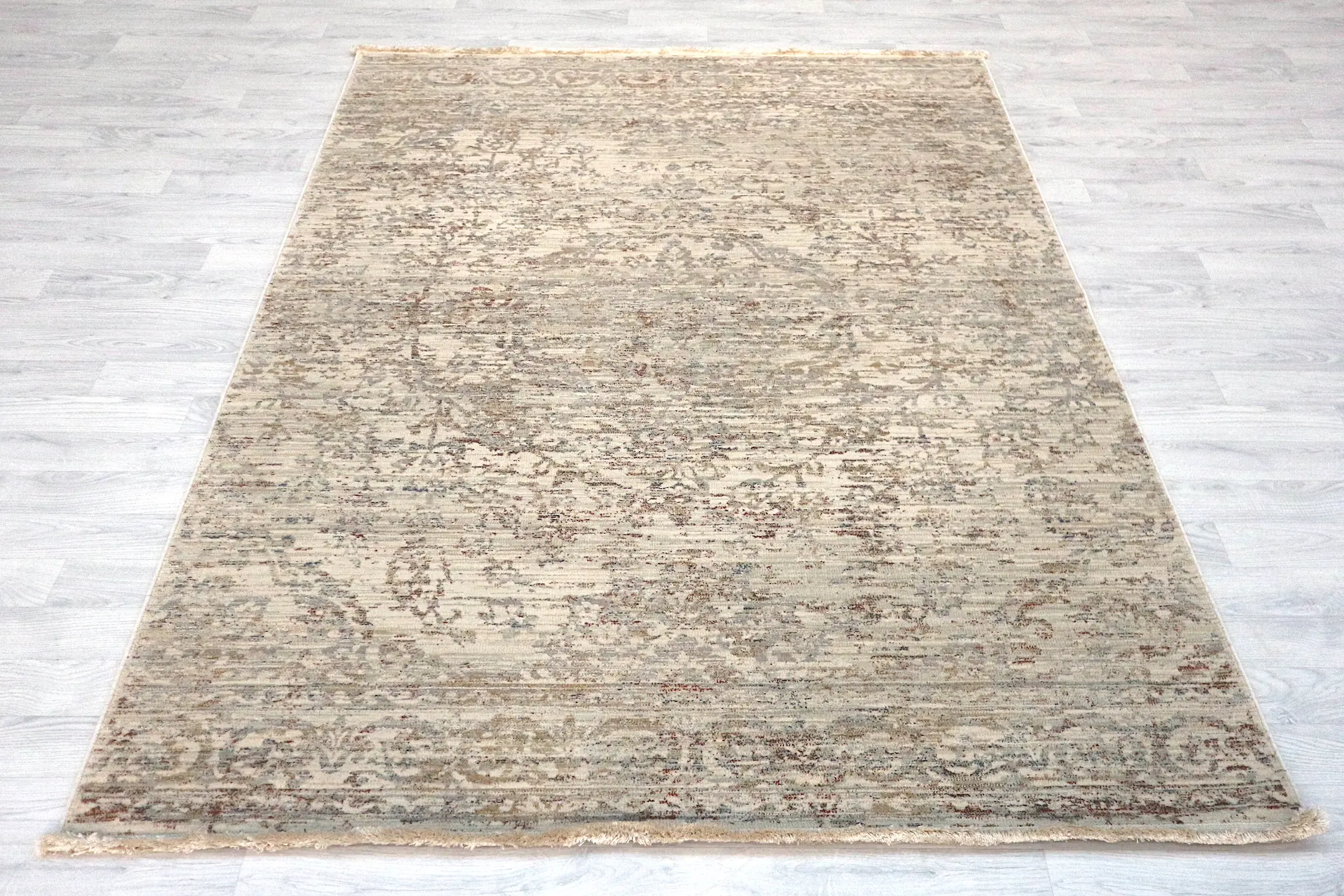 Vintage Design Rug - Cream - Machine Woven ZCA004