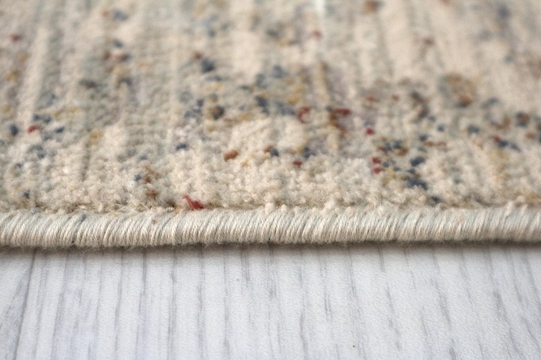 Vintage Design Rug - Cream - Machine Woven ZCA004