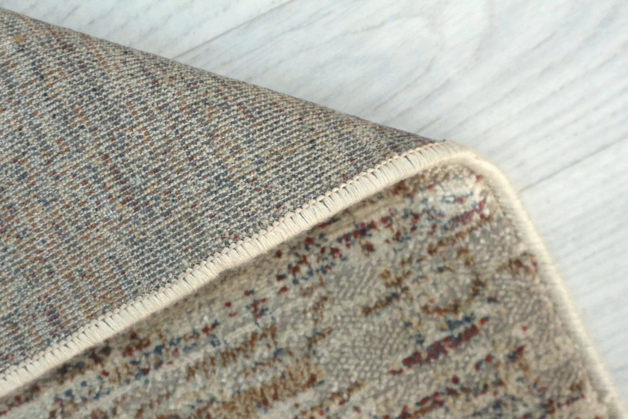 Vintage Design Rug - Cream - Machine Woven ZCA005