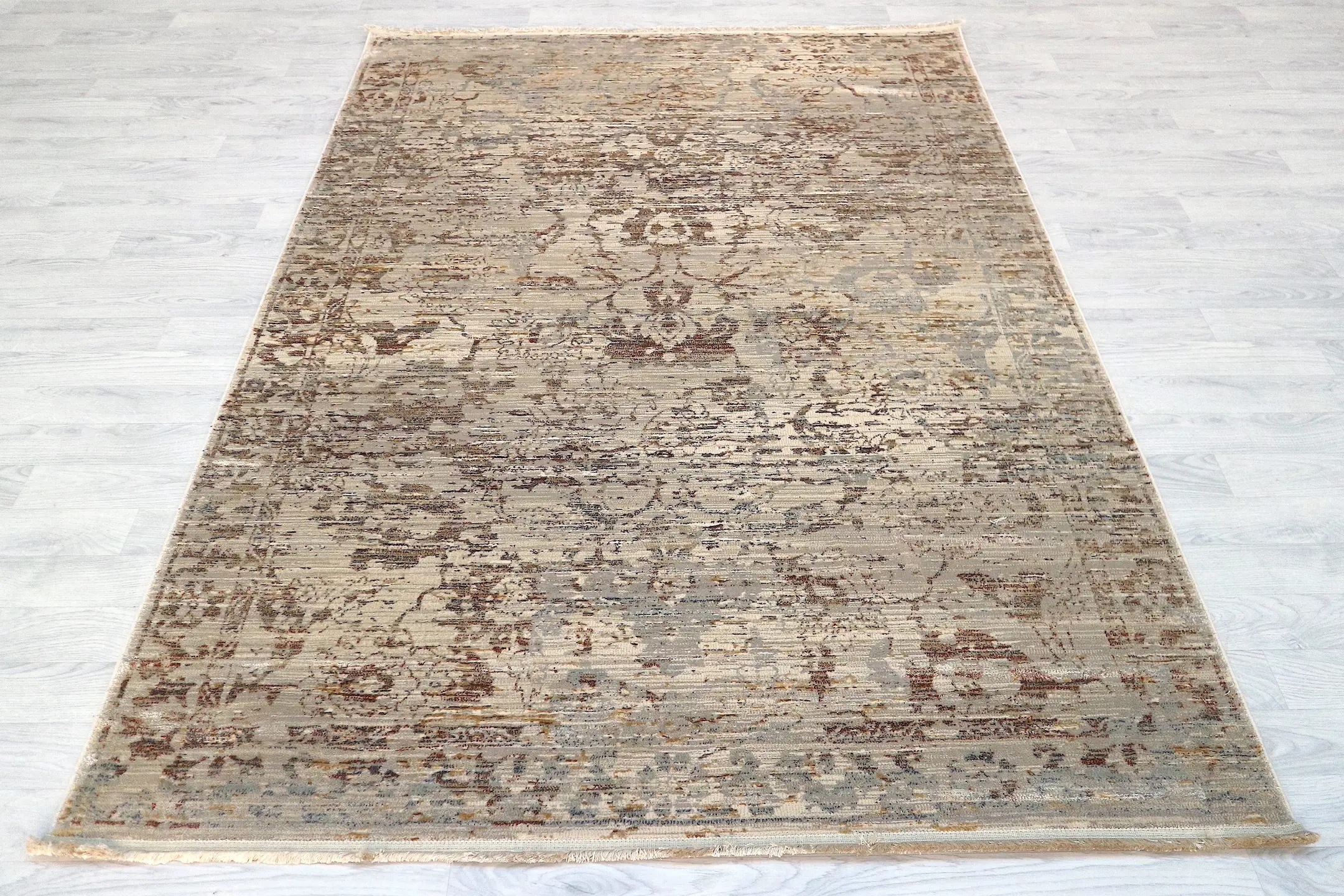 Vintage Design Rug - Cream - Machine Woven ZCA008