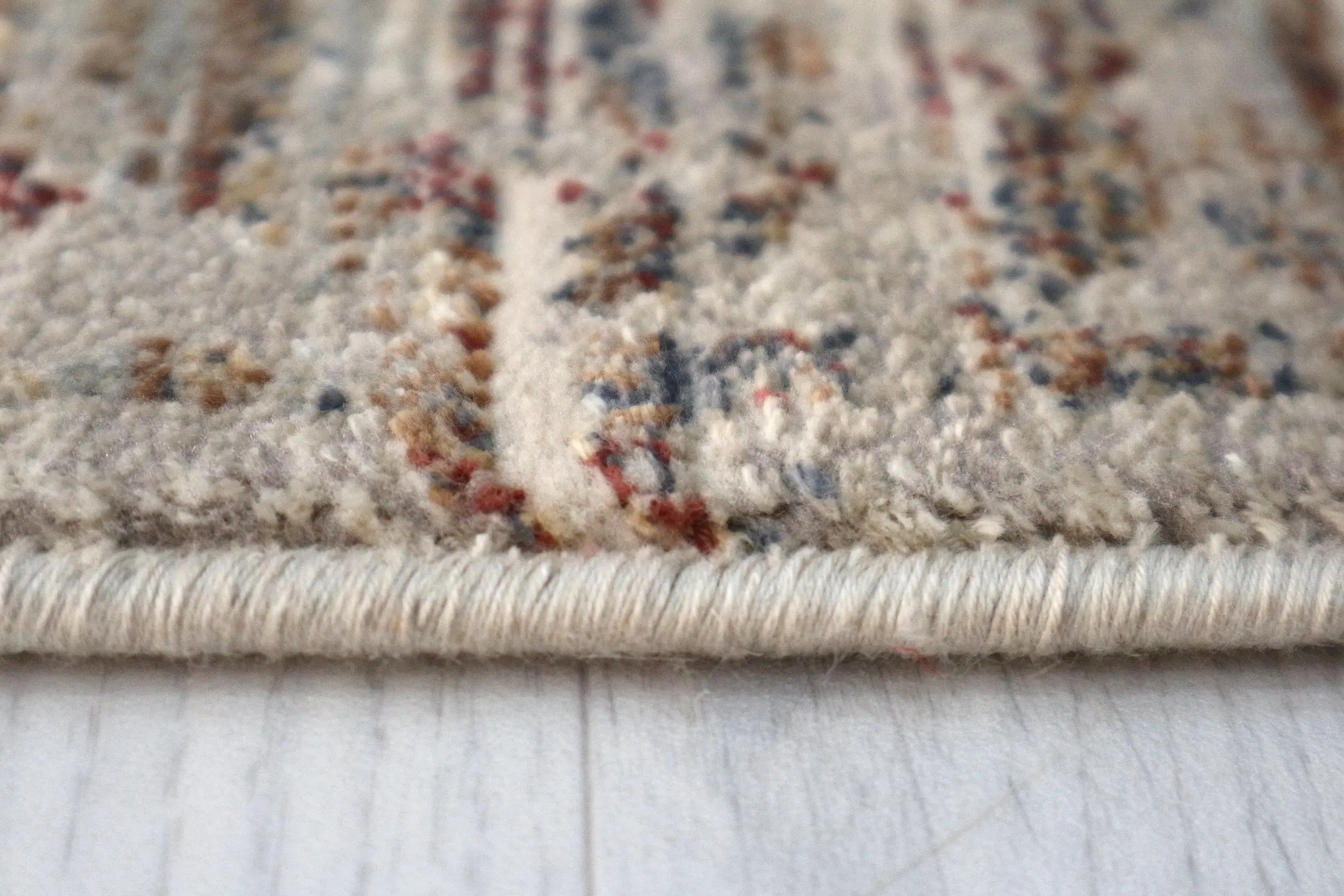 Vintage Design Rug - Cream - Machine Woven ZCA008