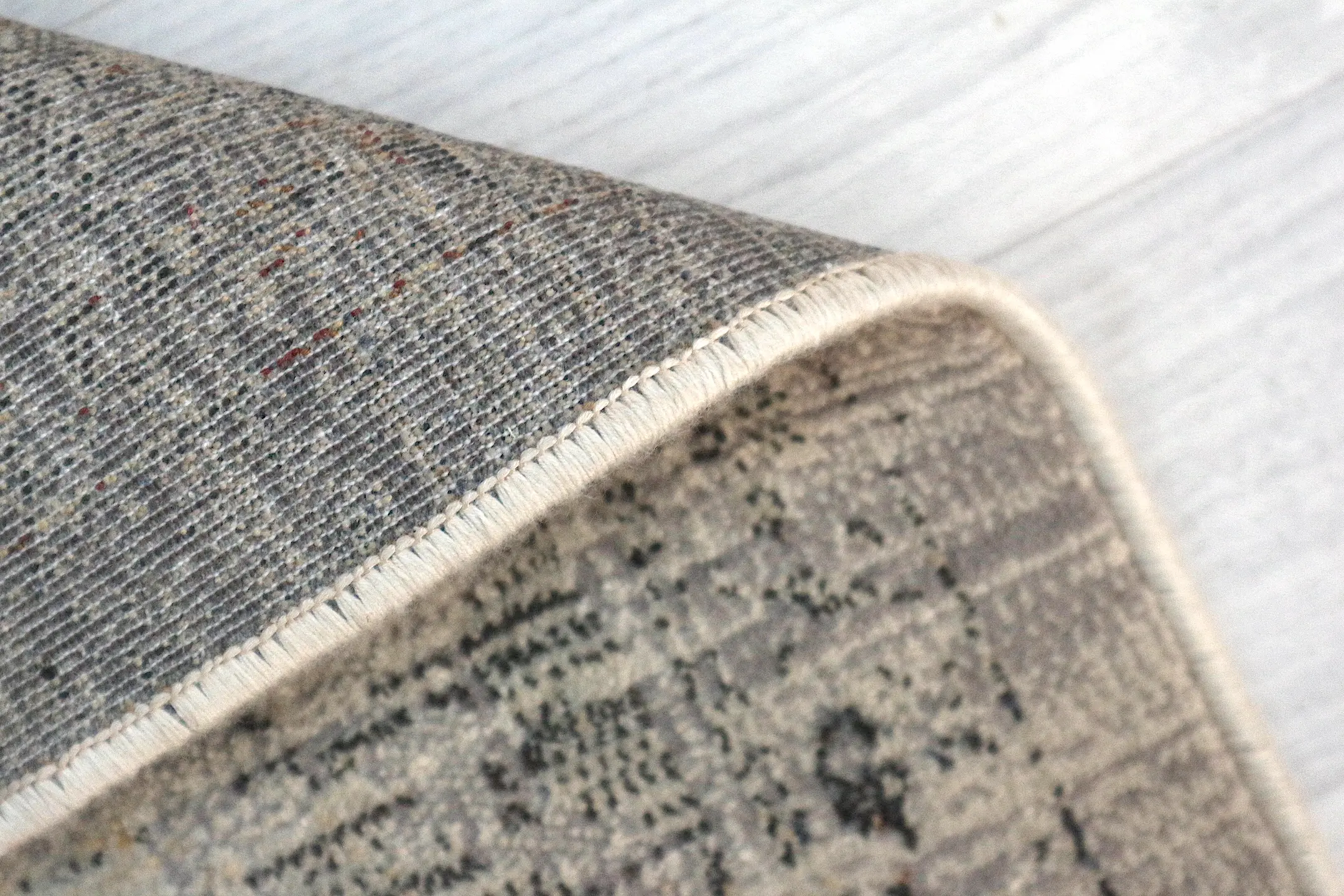 Vintage Design Rug - Cream - Machine Woven ZCA009