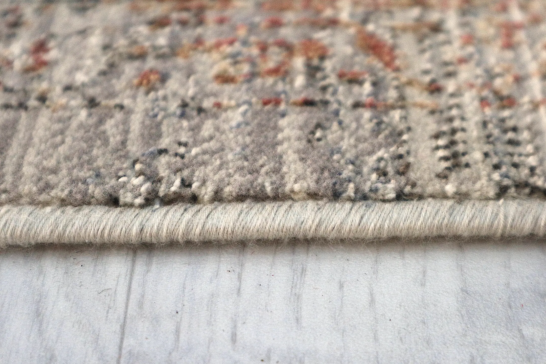 Vintage Design Rug - Cream - Machine Woven ZCA009