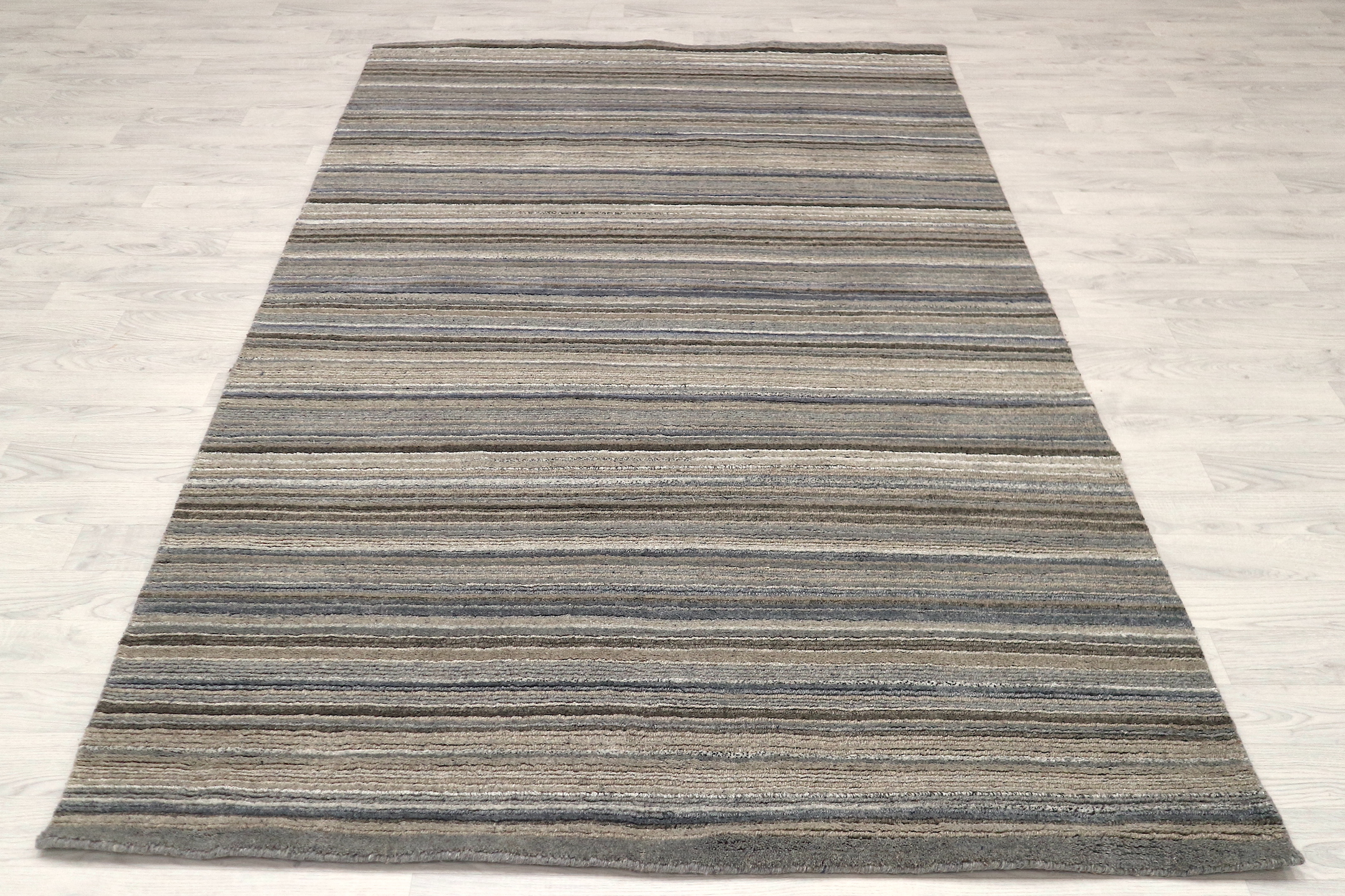 Modern Striped Rug - Indian Rug with Striped Design ECE007