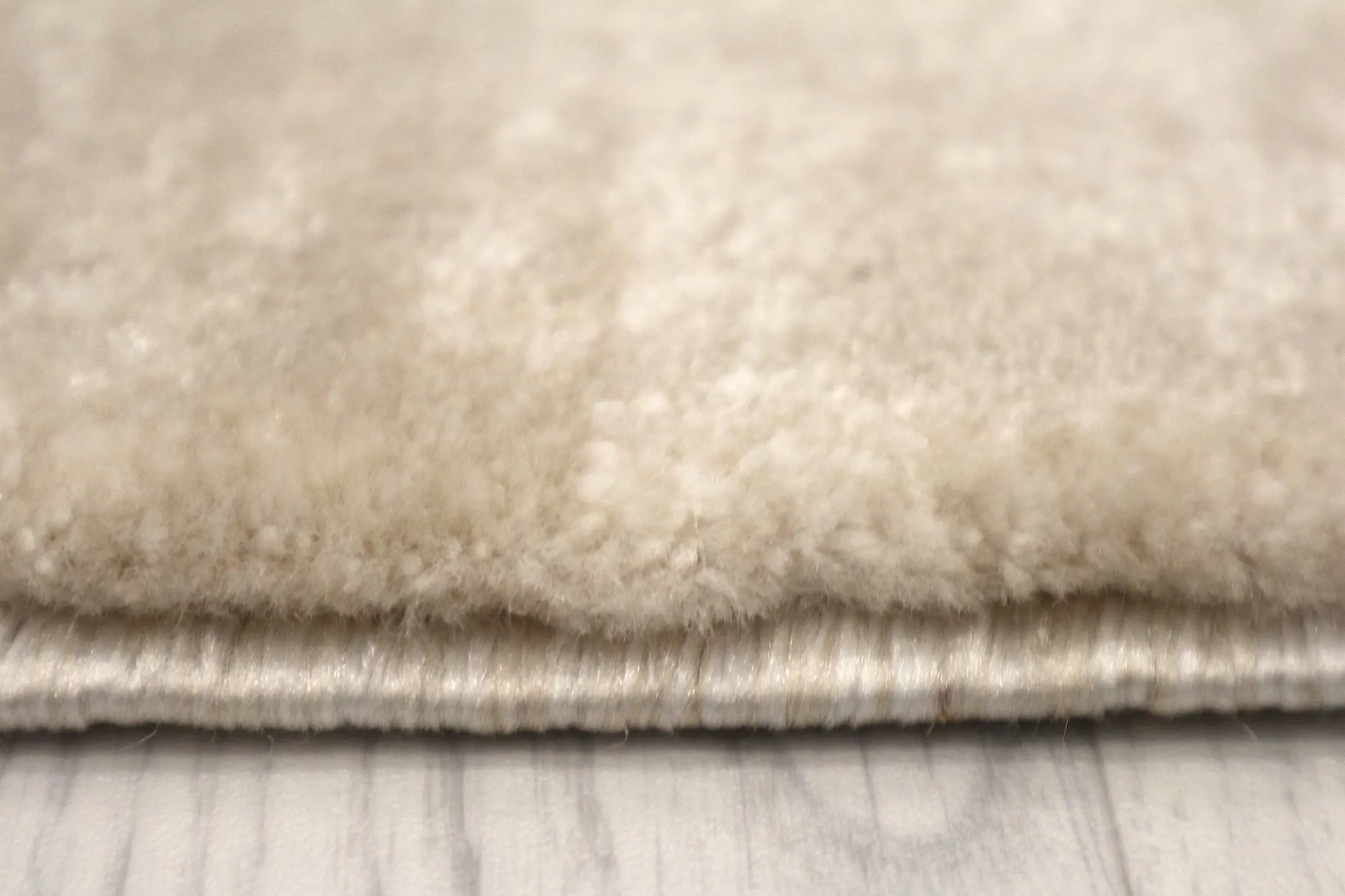 Opus Woven Rug - Machine Woven Rug with Traditional Design ZBC011