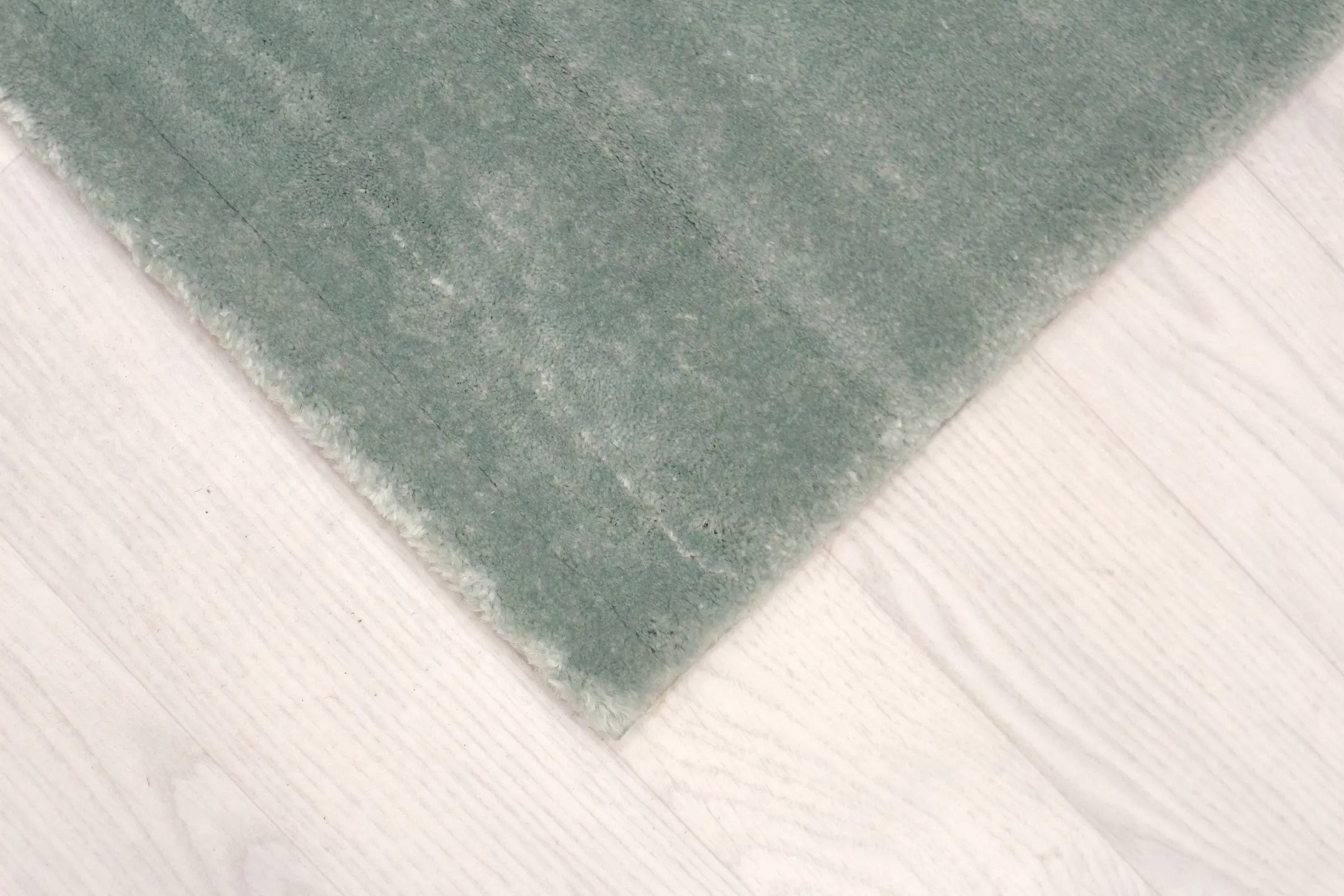 Opus Woven Rug - Machine Woven Rug with Traditional Design ZBC012