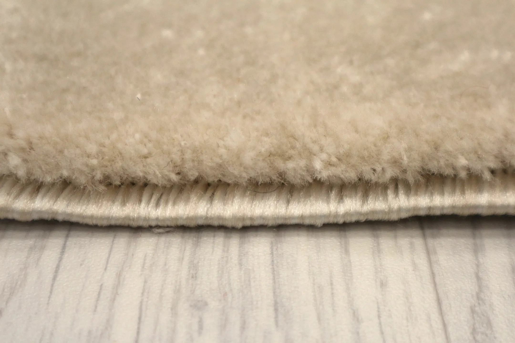 Opus Woven Rug - Machine Woven Rug with Traditional Design ZBC013