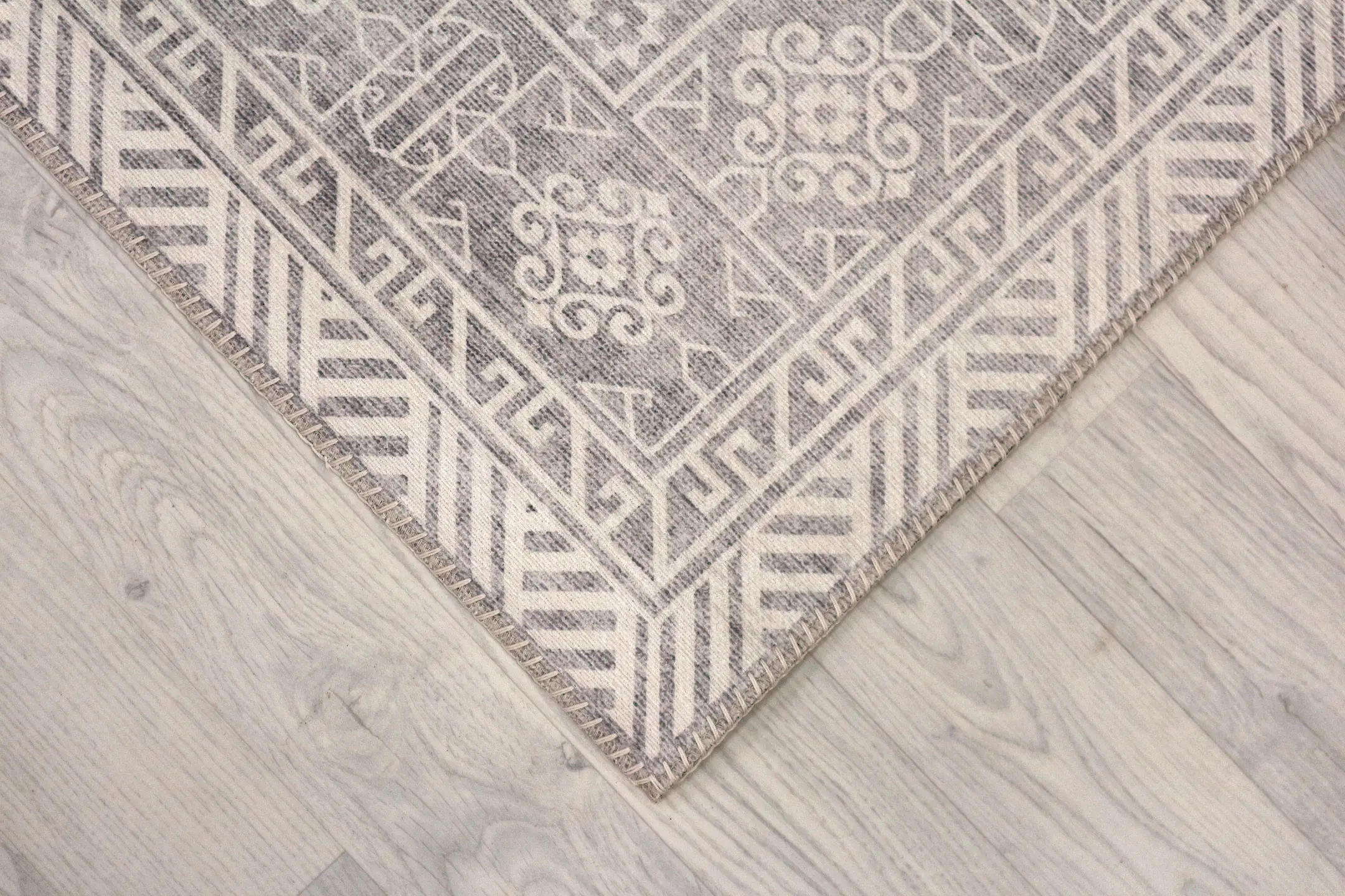 Pippur Printed Rug - Grey - ZDB705