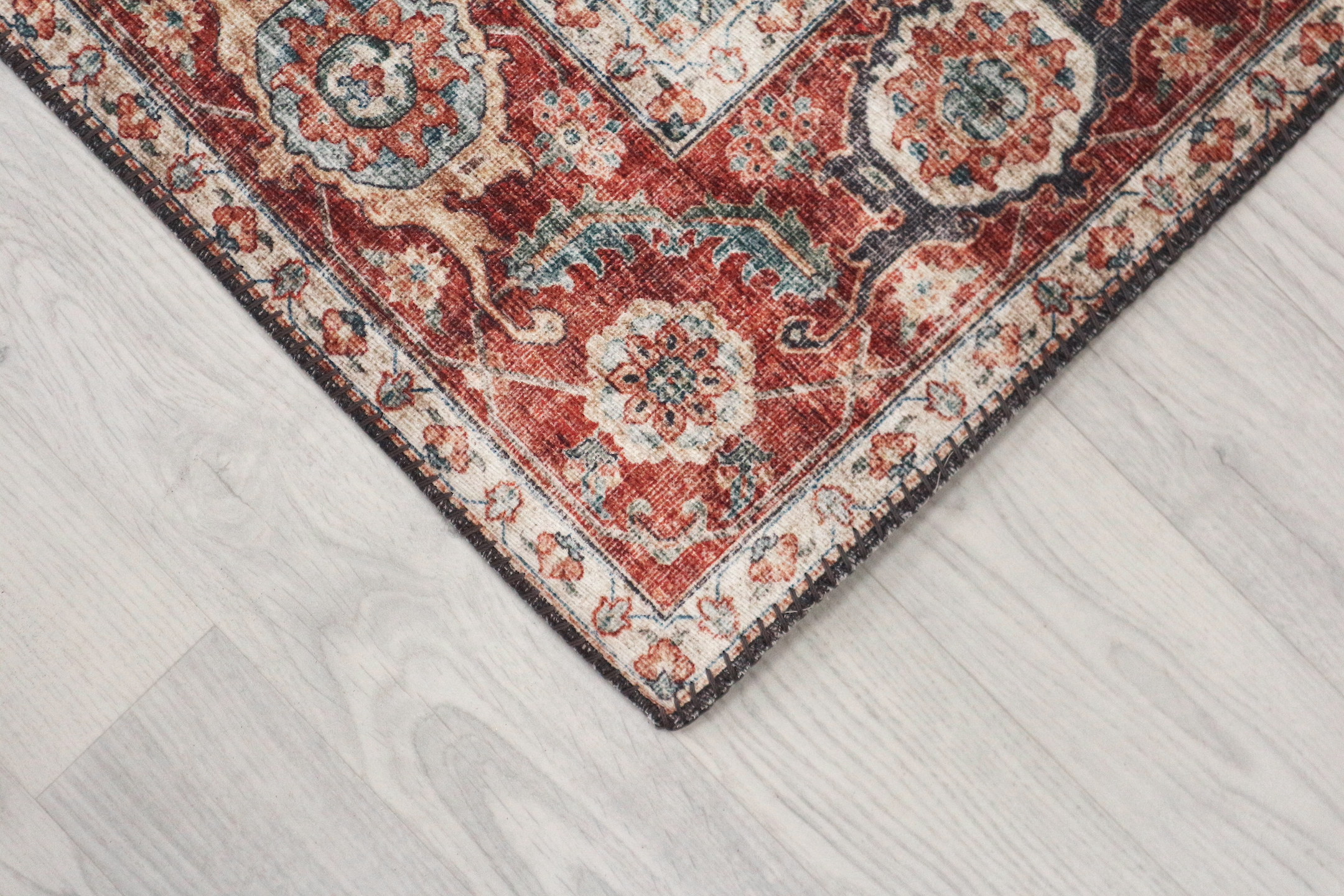 Pippur Printed Rug - Blue and Red - ZDB708