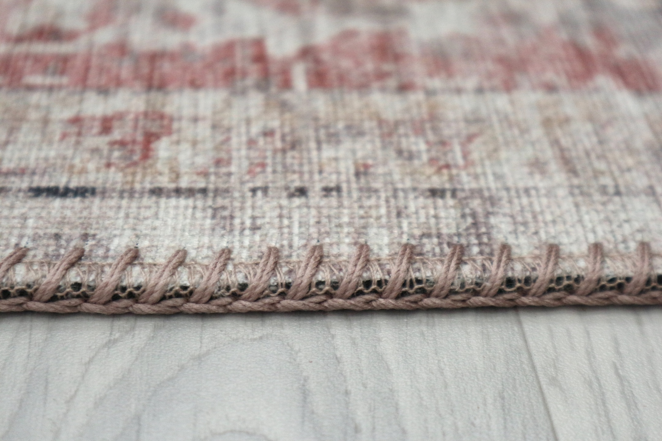 Pippur Printed Rug - Cream and Red - ZDB709