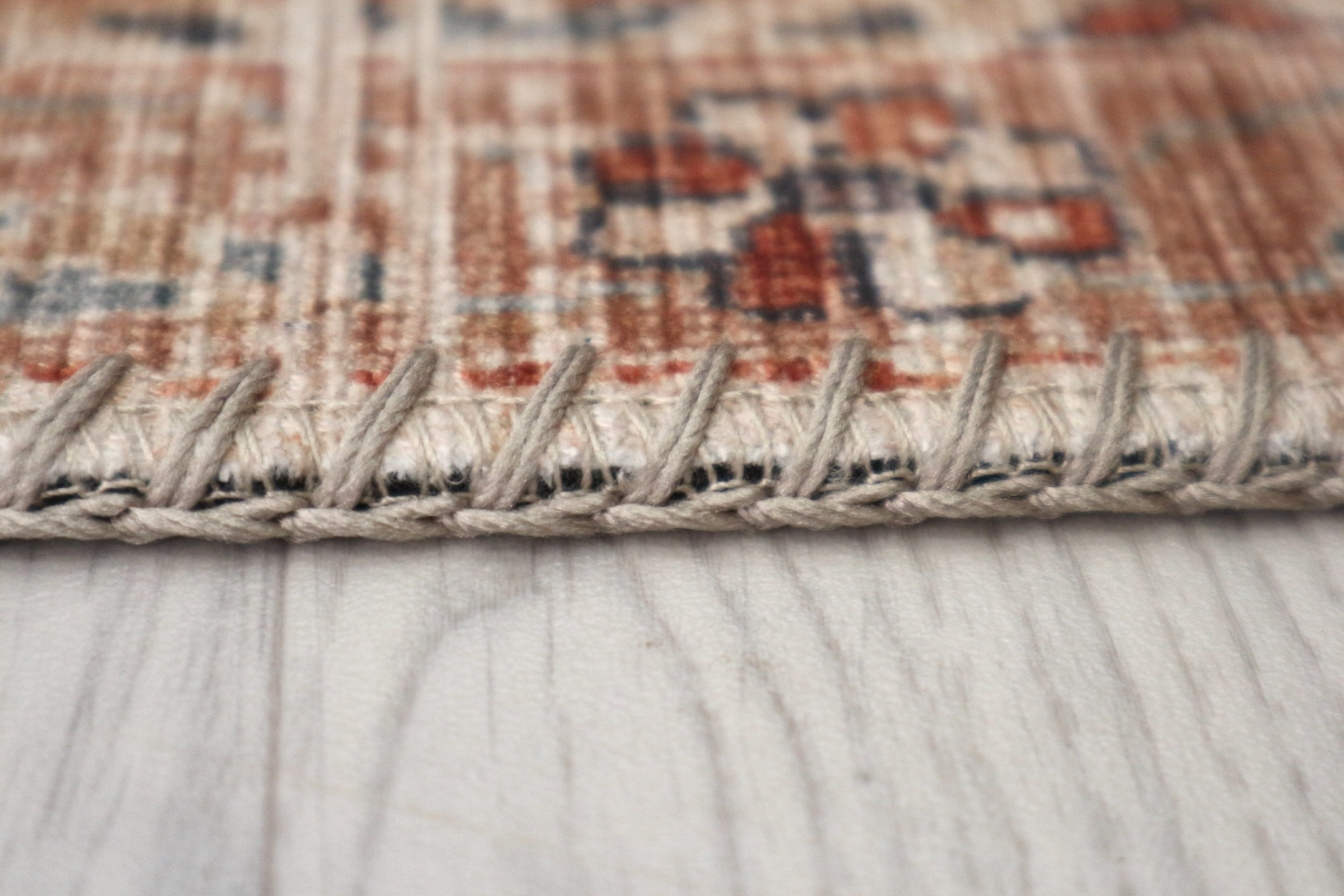 Pippur Printed Rug - Cream and Red - ZDB712