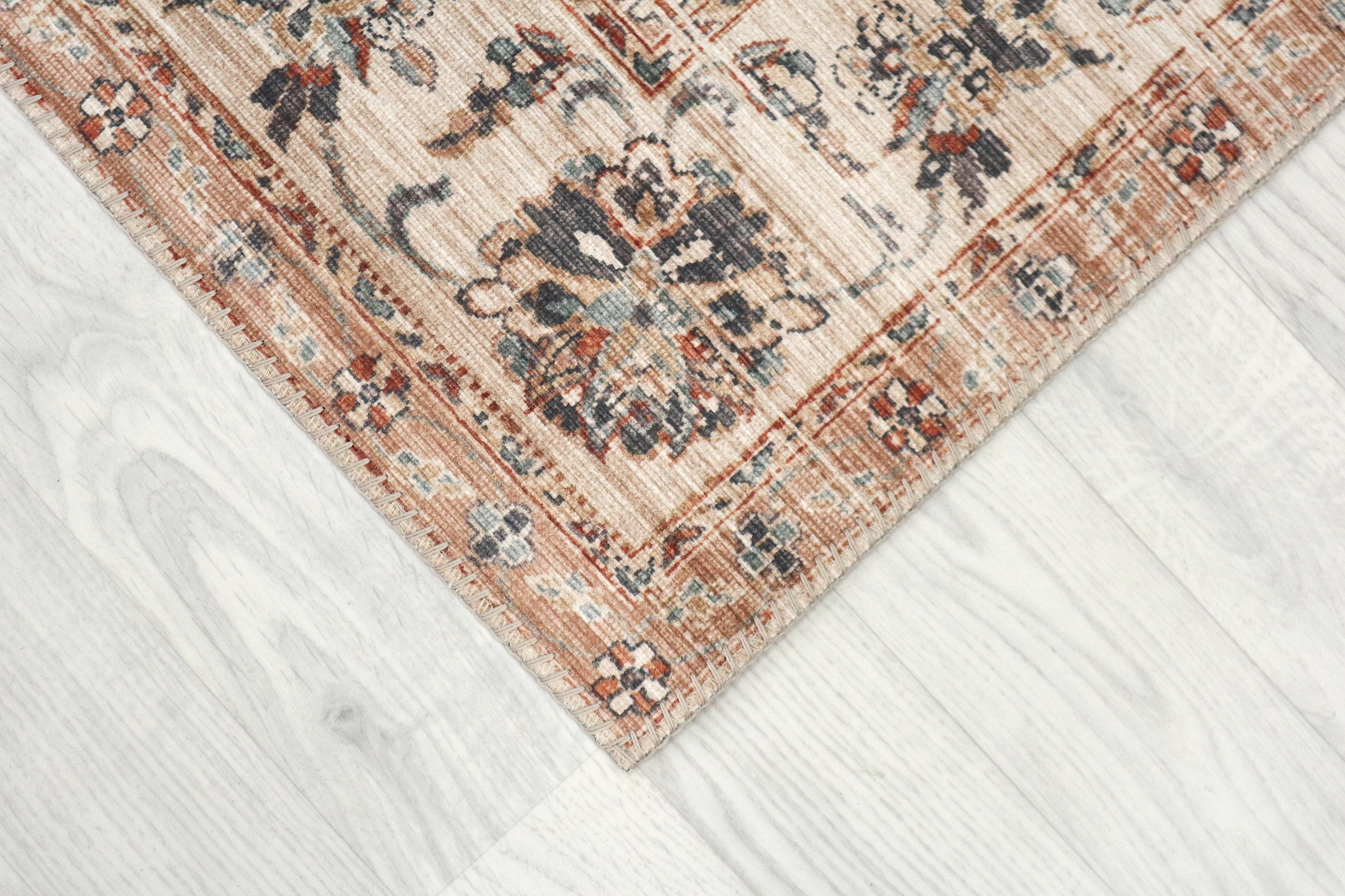 Pippur Printed Rug - Cream and Red - ZDB712