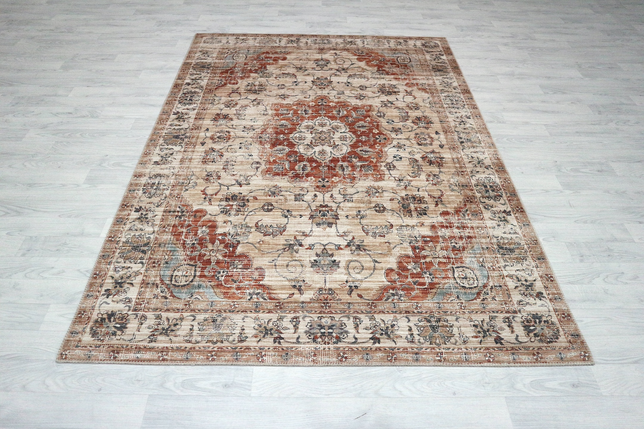 Pippur Printed Rug - Cream and Red - ZDB712