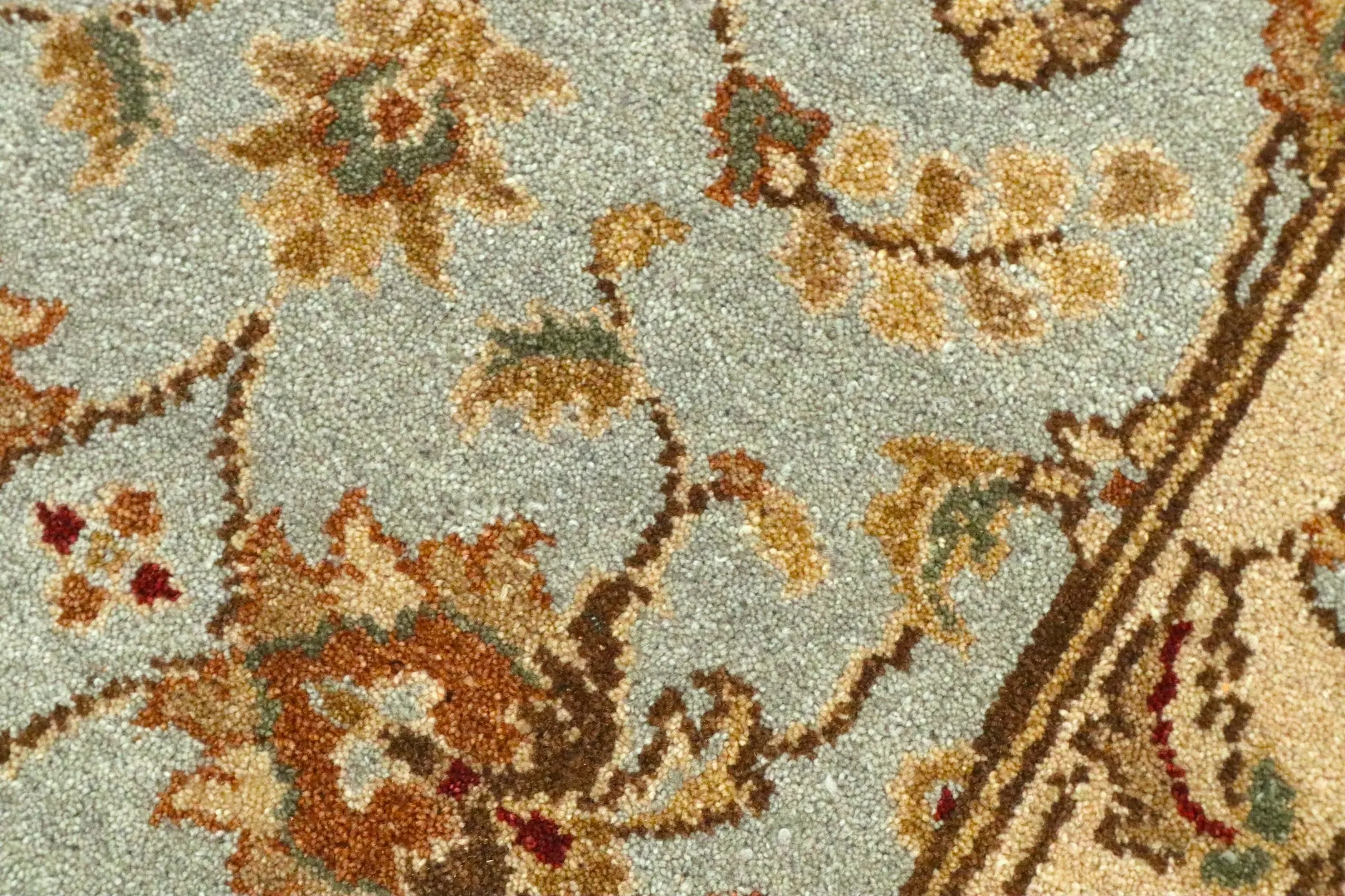 Indo Persian Rug IZV047CHE 299 x .75