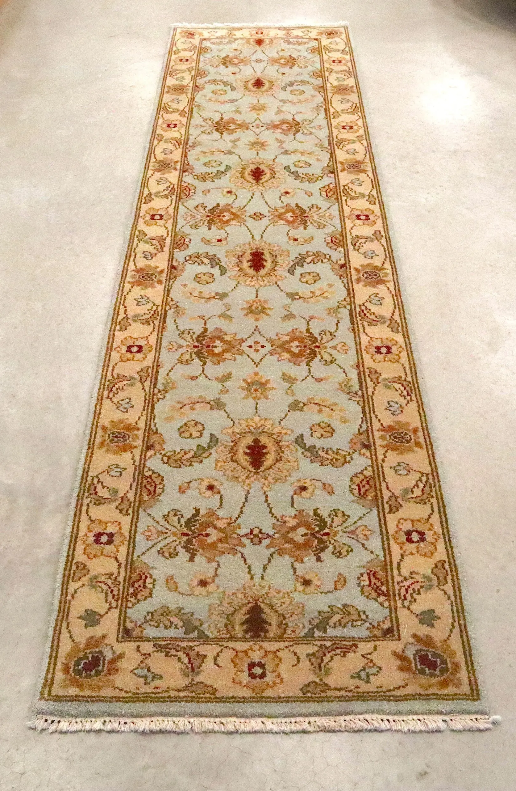 Indo Persian Rug IZV047CHE 299 x .75