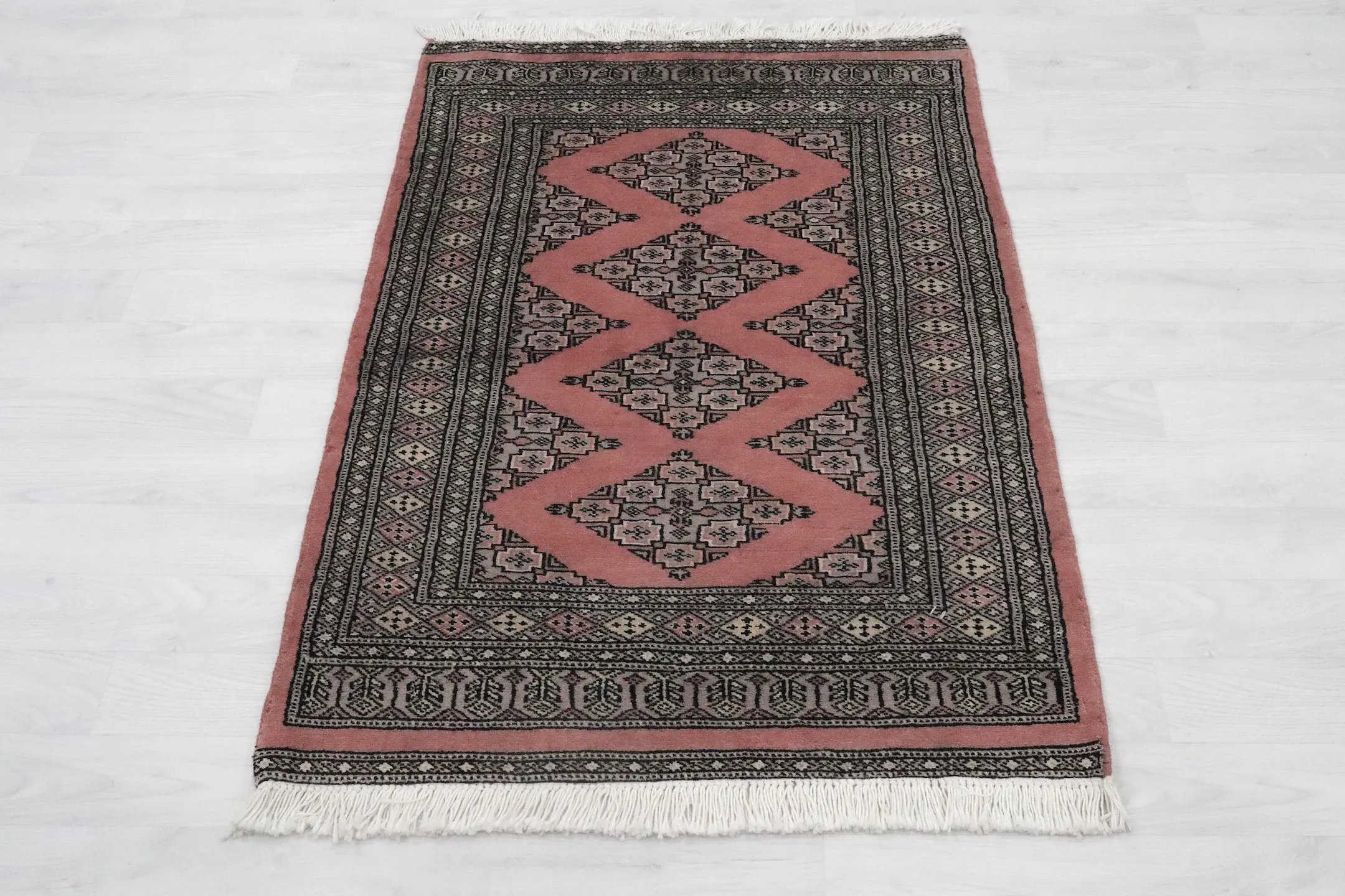 Pakistan Jaldar Rug PJA009048 127 x 78