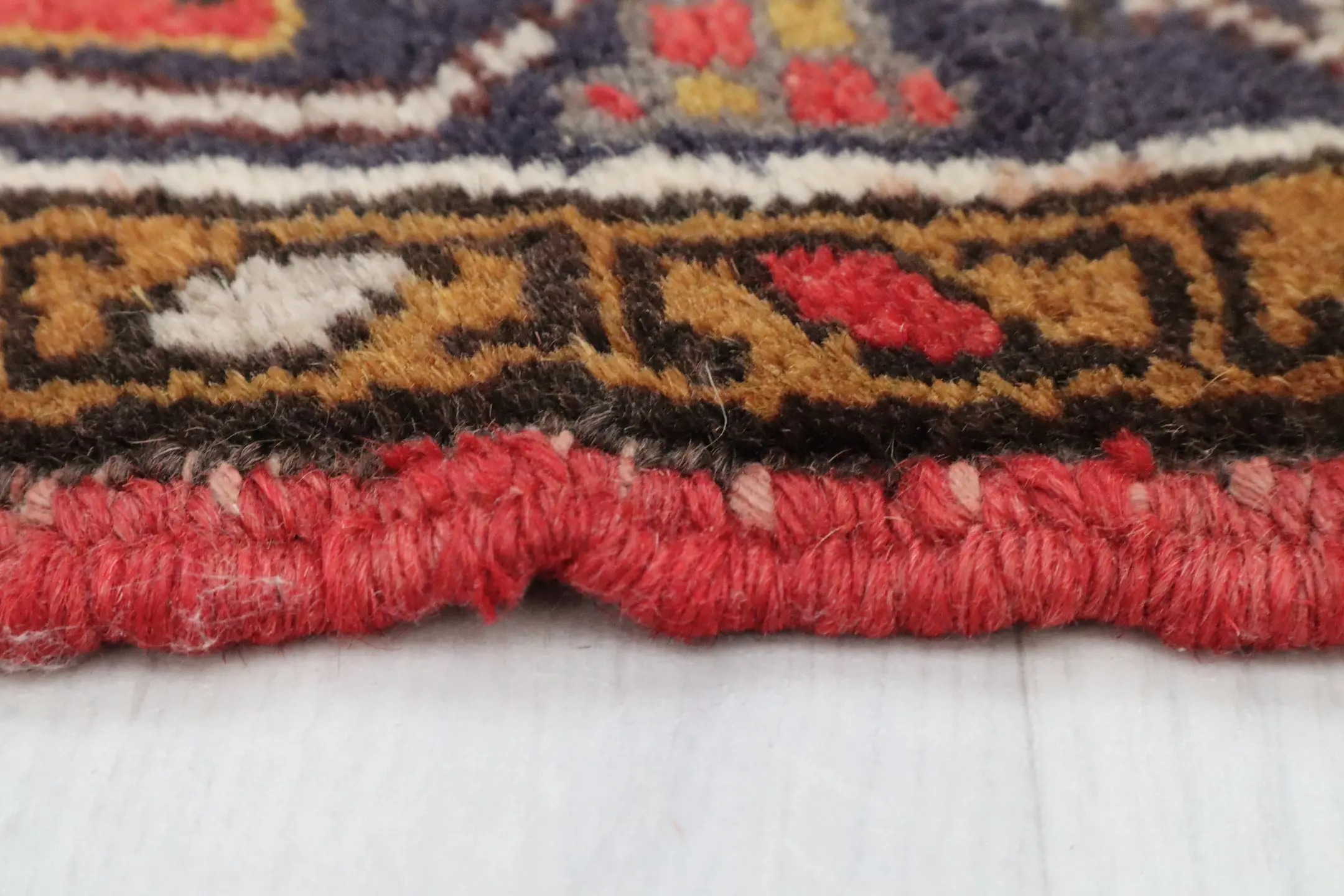 Persian Heriz Rug HER014000 1.35 x 0.96