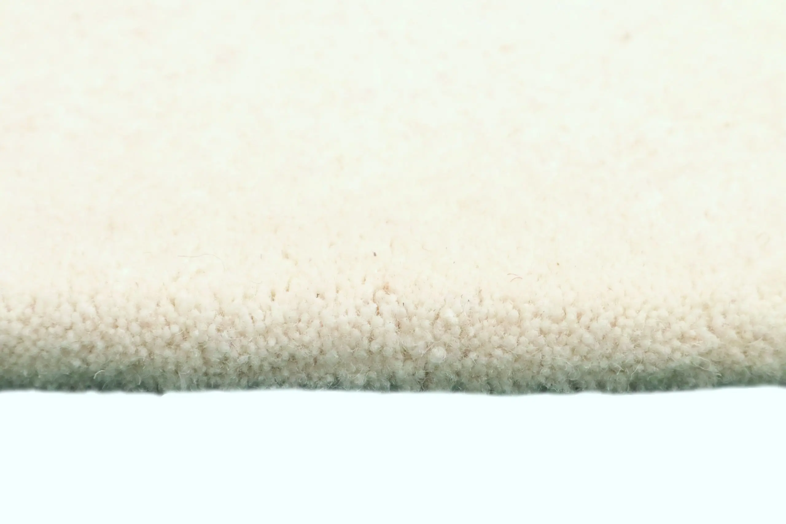 Plain Neutral Wool Rug - Cream - Indian Rug With Carved Border ECB030203 419 x 305