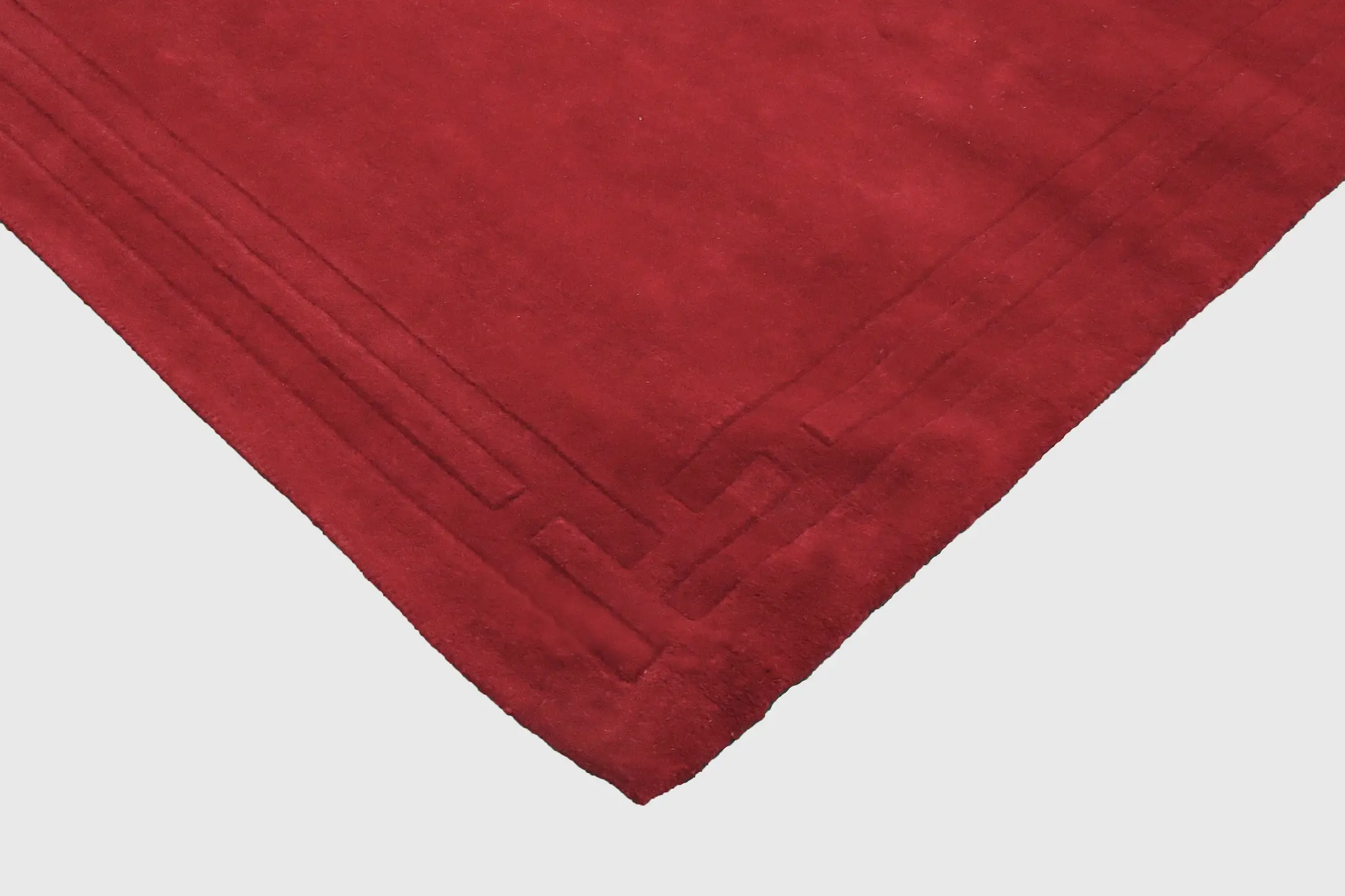 Lippa Plain Carved Rug - Red - Plain 100% wool rug with carved desig HHL030005 423 x 307
