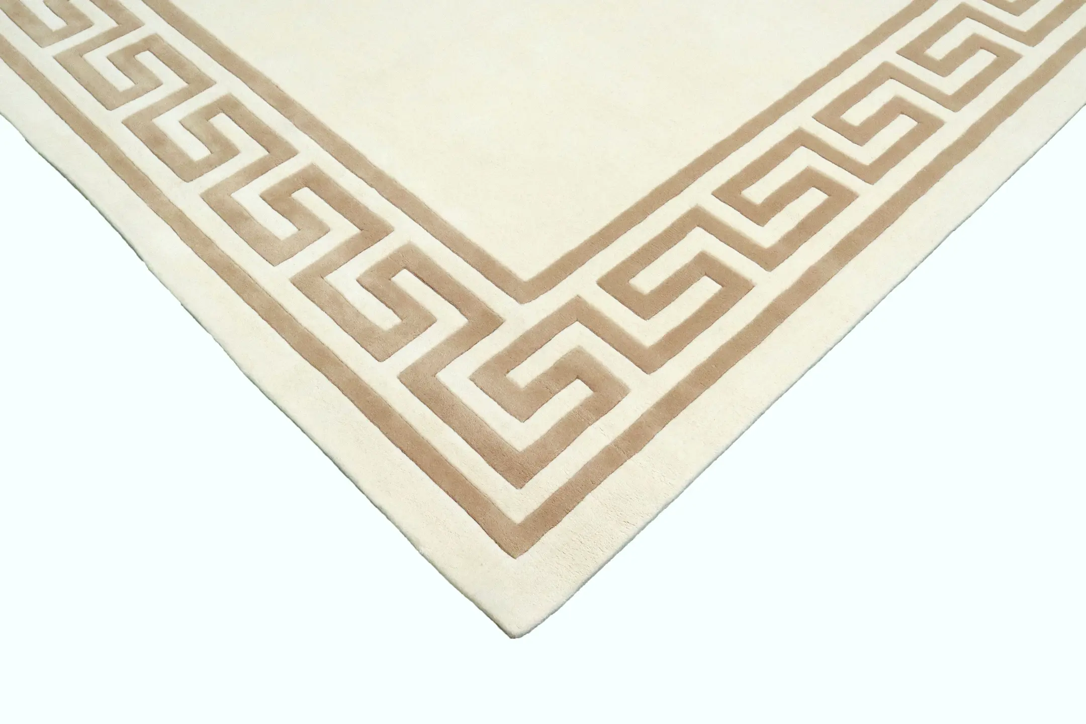 Indian Rug with Carved Greek Inspired Pattern  ECD030002 424 x 303
