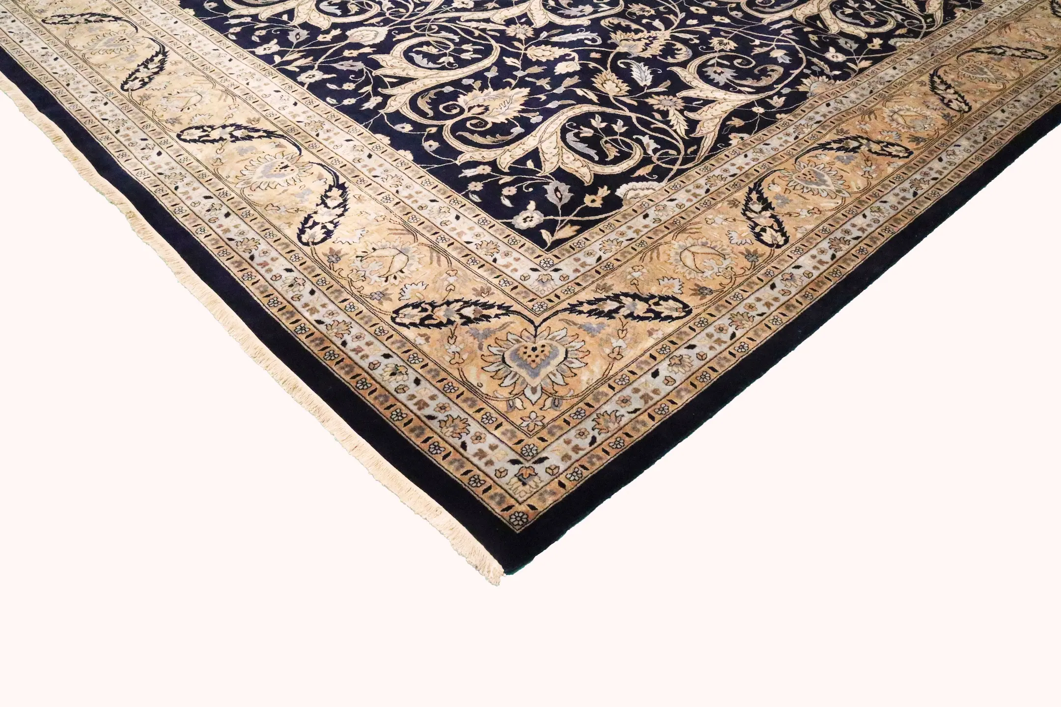 Fine Indo Persian Rug IPF035004 550x358