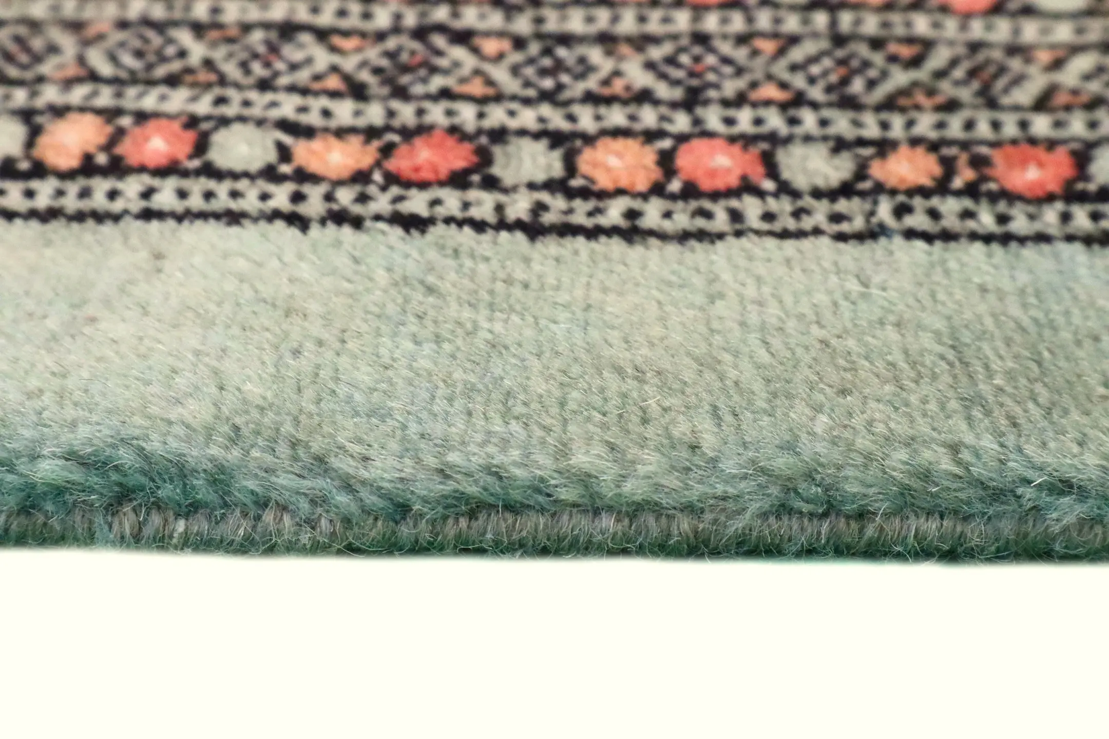 Fine Bokhara Rug BOK035042 547 x 370
