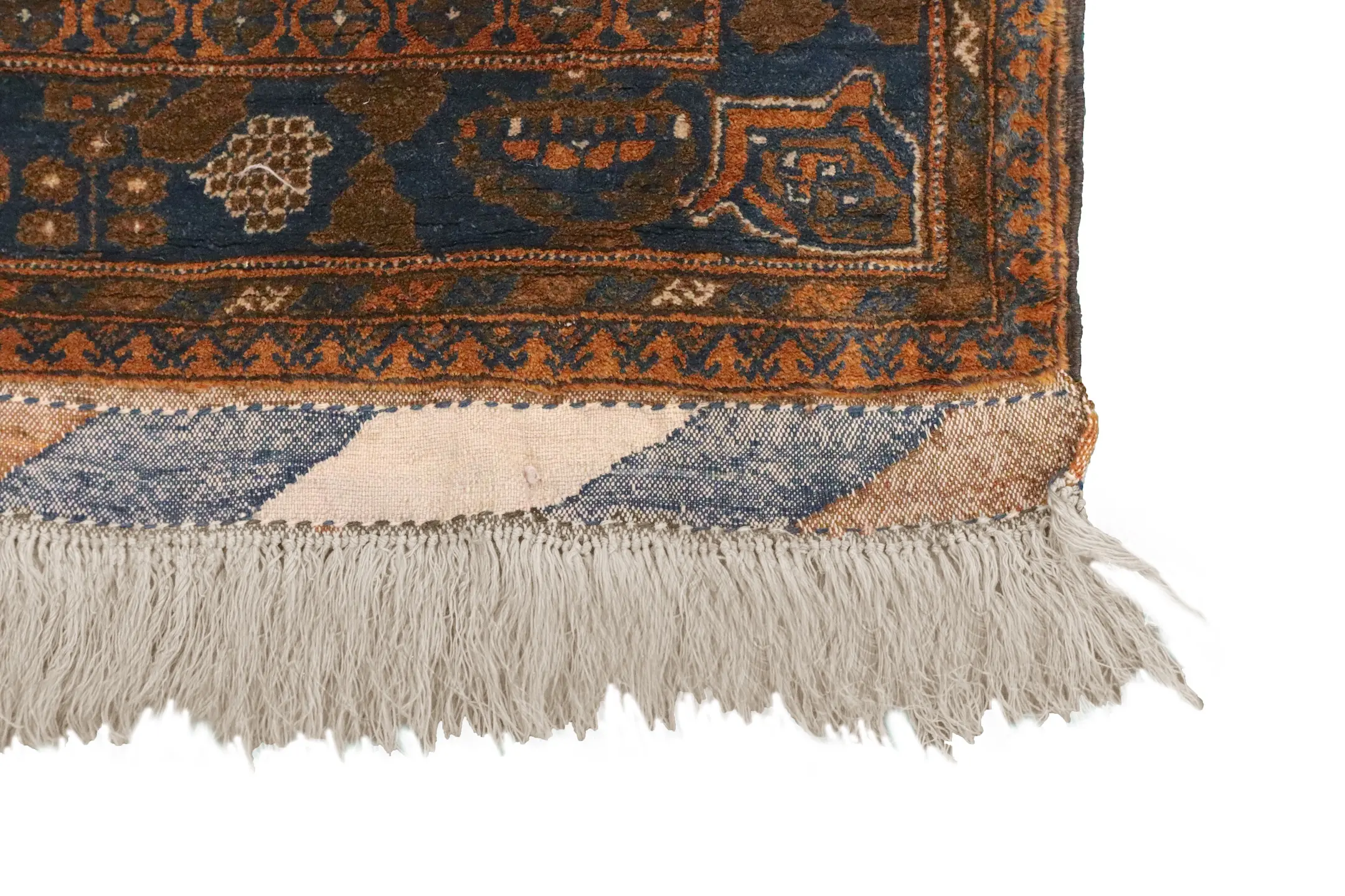 Fine Afghan Rug AKU036000 572x398
