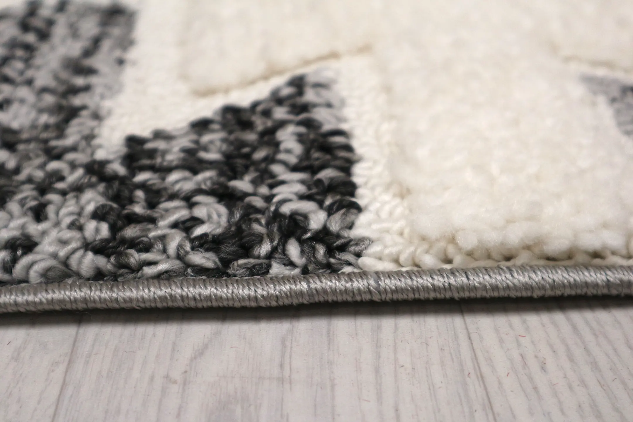 Lippa Skandi Rug - LKA002