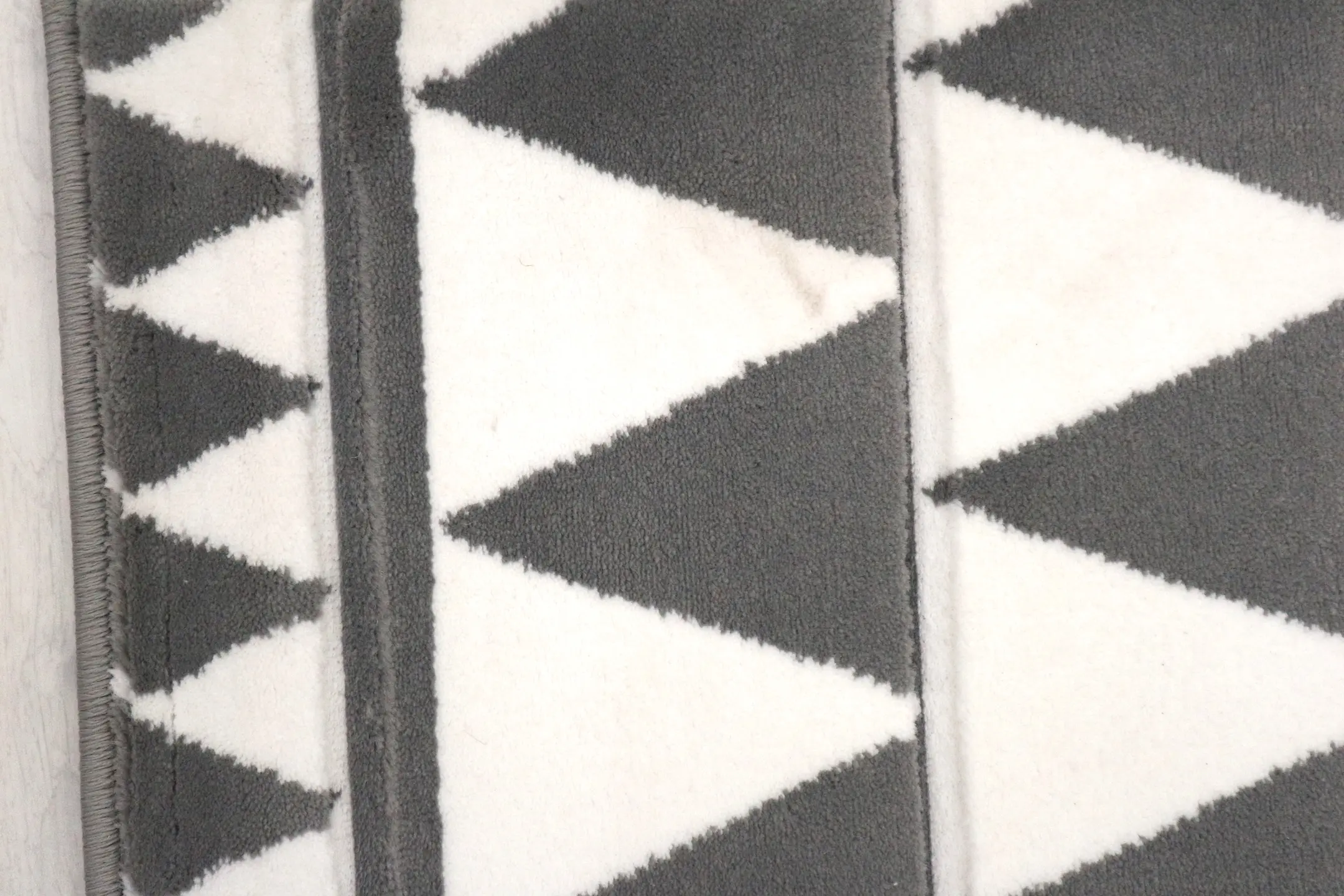 Machine woven rug -  FAU000075 AB